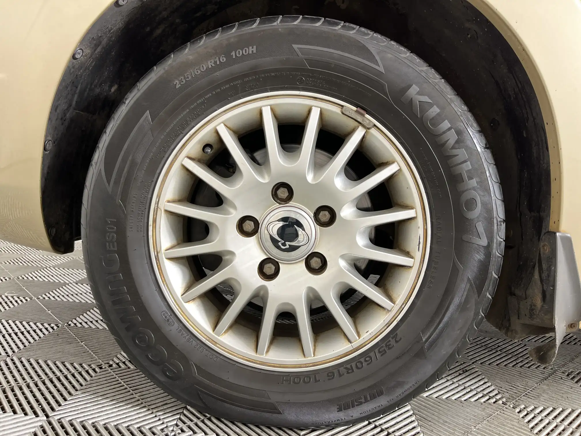 Ssangyong Stavic