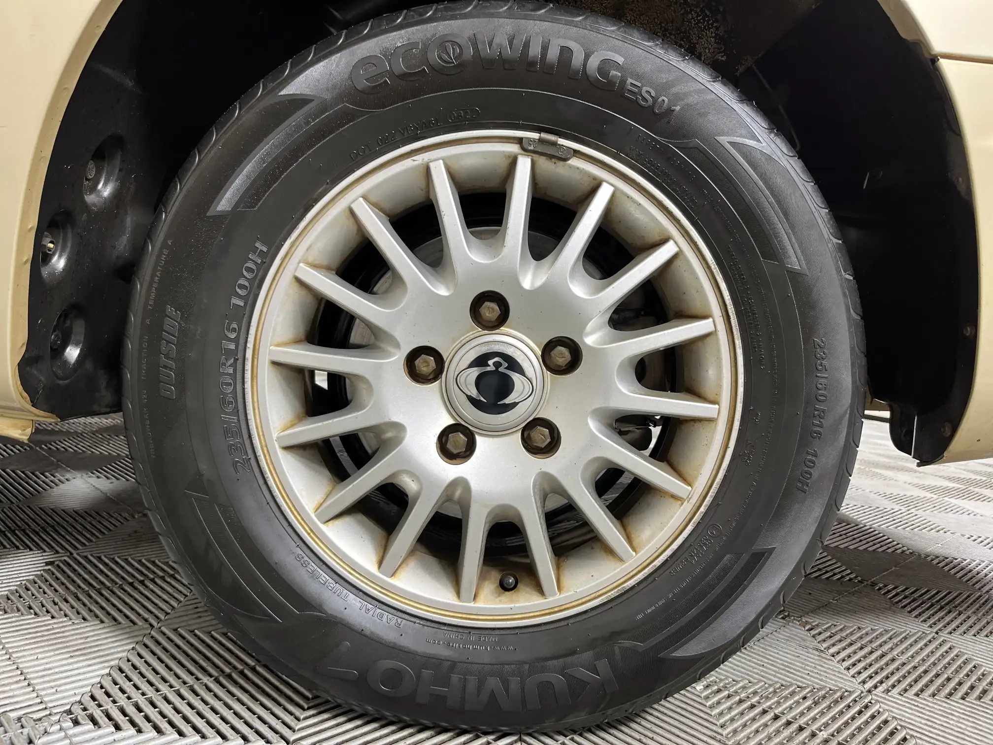 Ssangyong Stavic