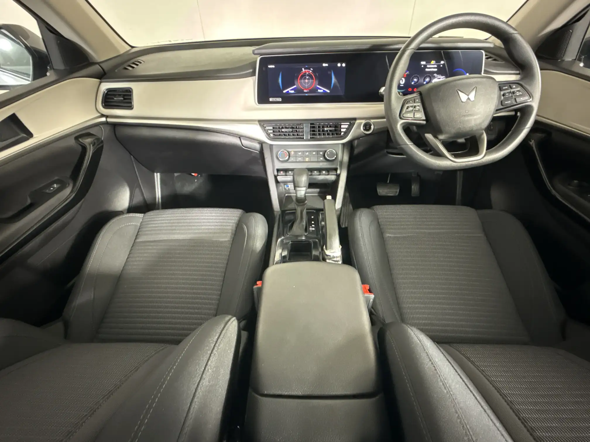 Mahindra XUV 700