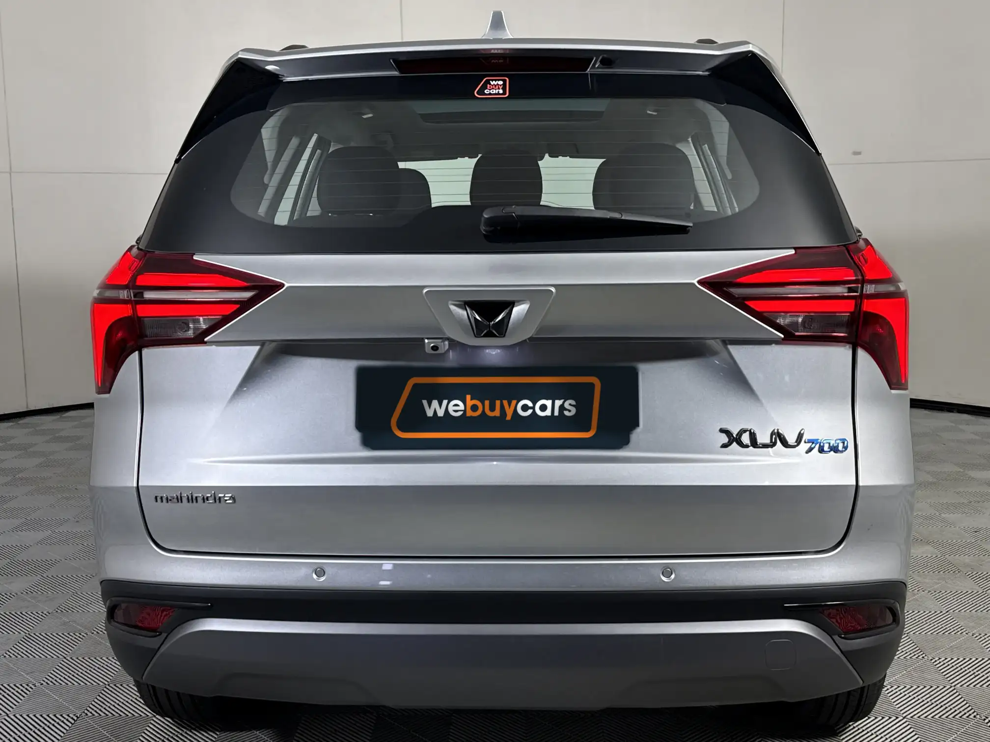 Mahindra XUV 700
