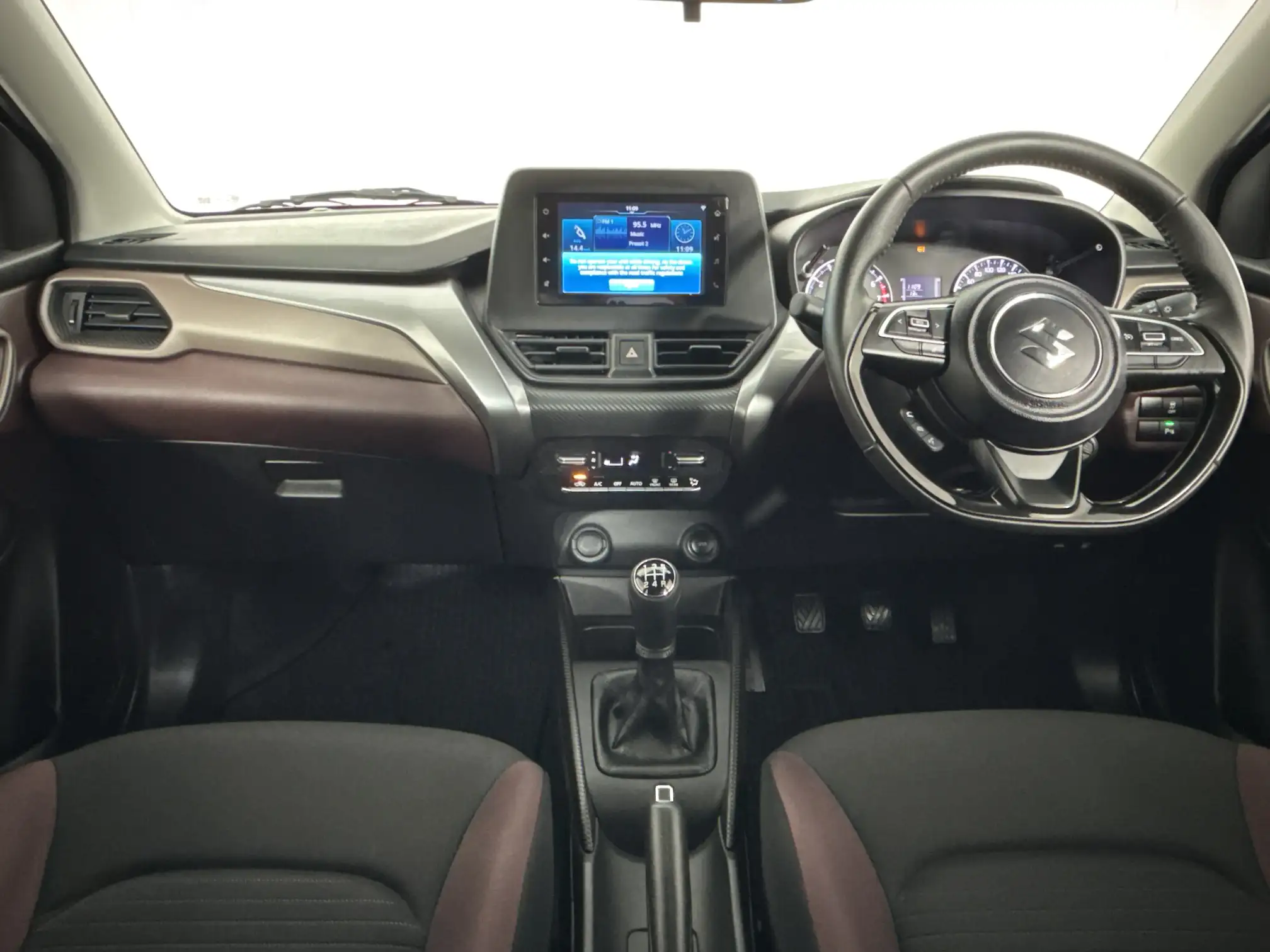 Suzuki Fronx
