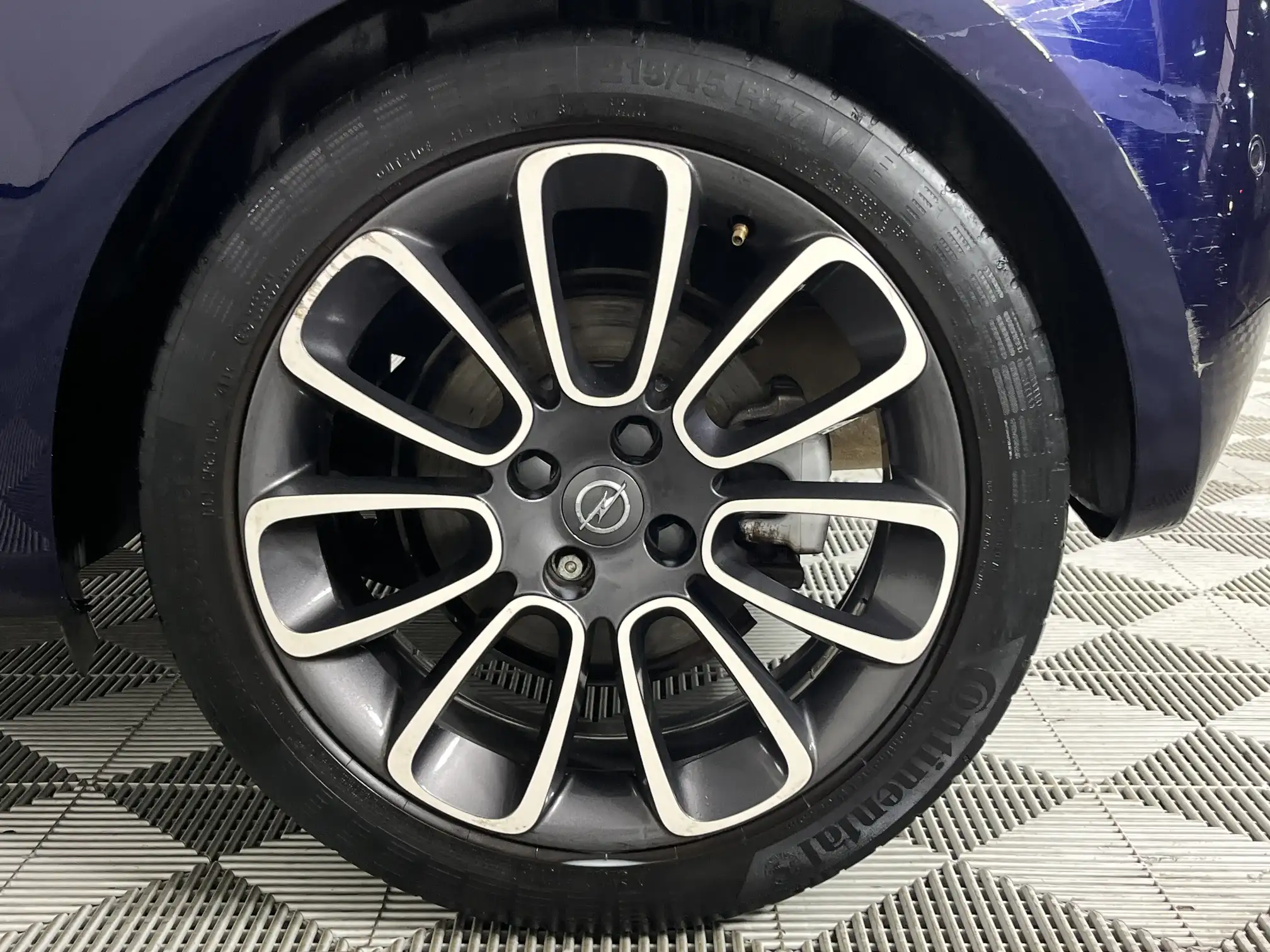 Opel Adam