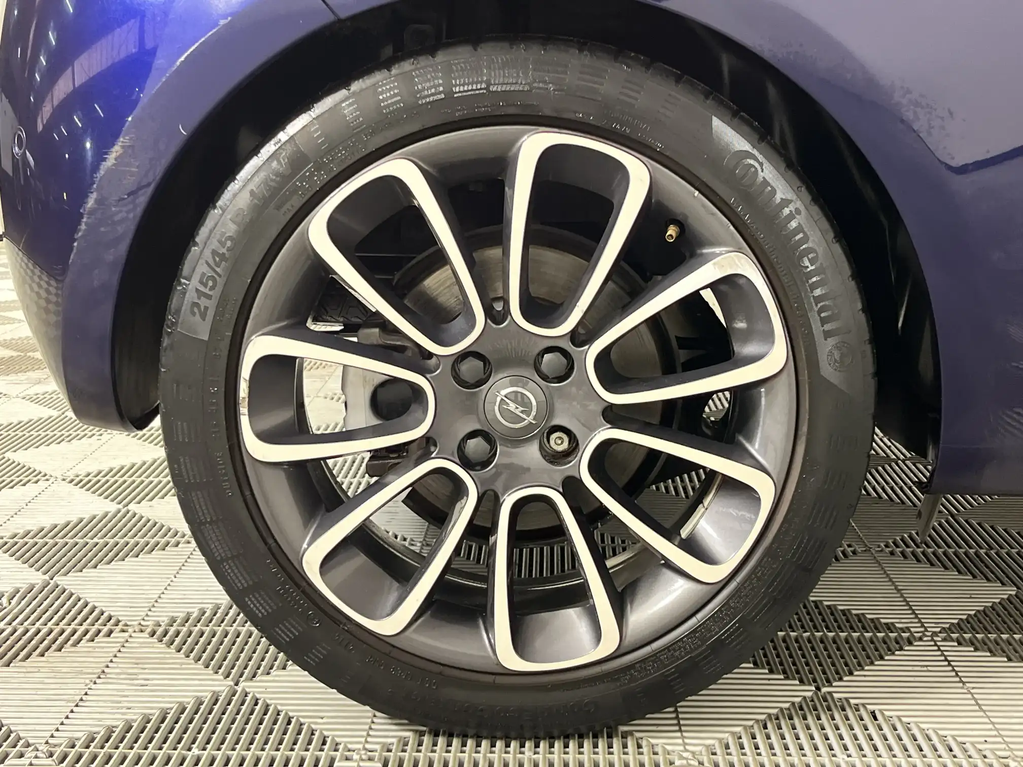 Opel Adam