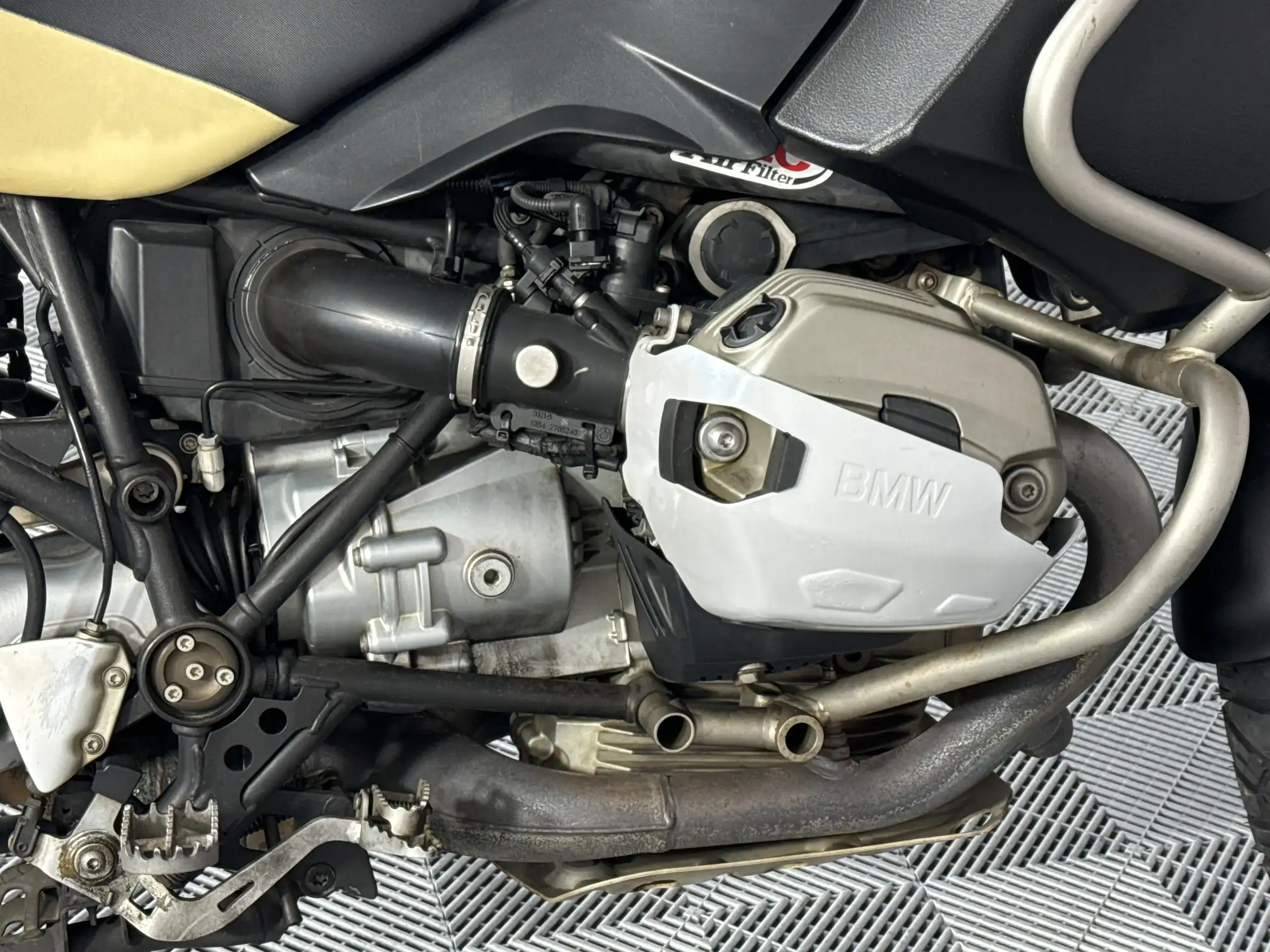 BMW R Series
