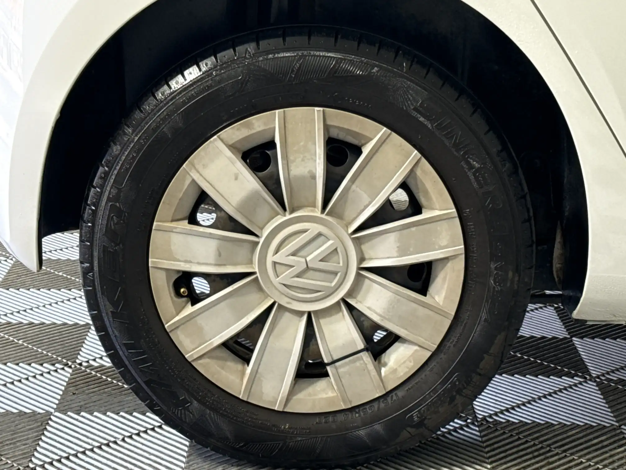 Volkswagen UP