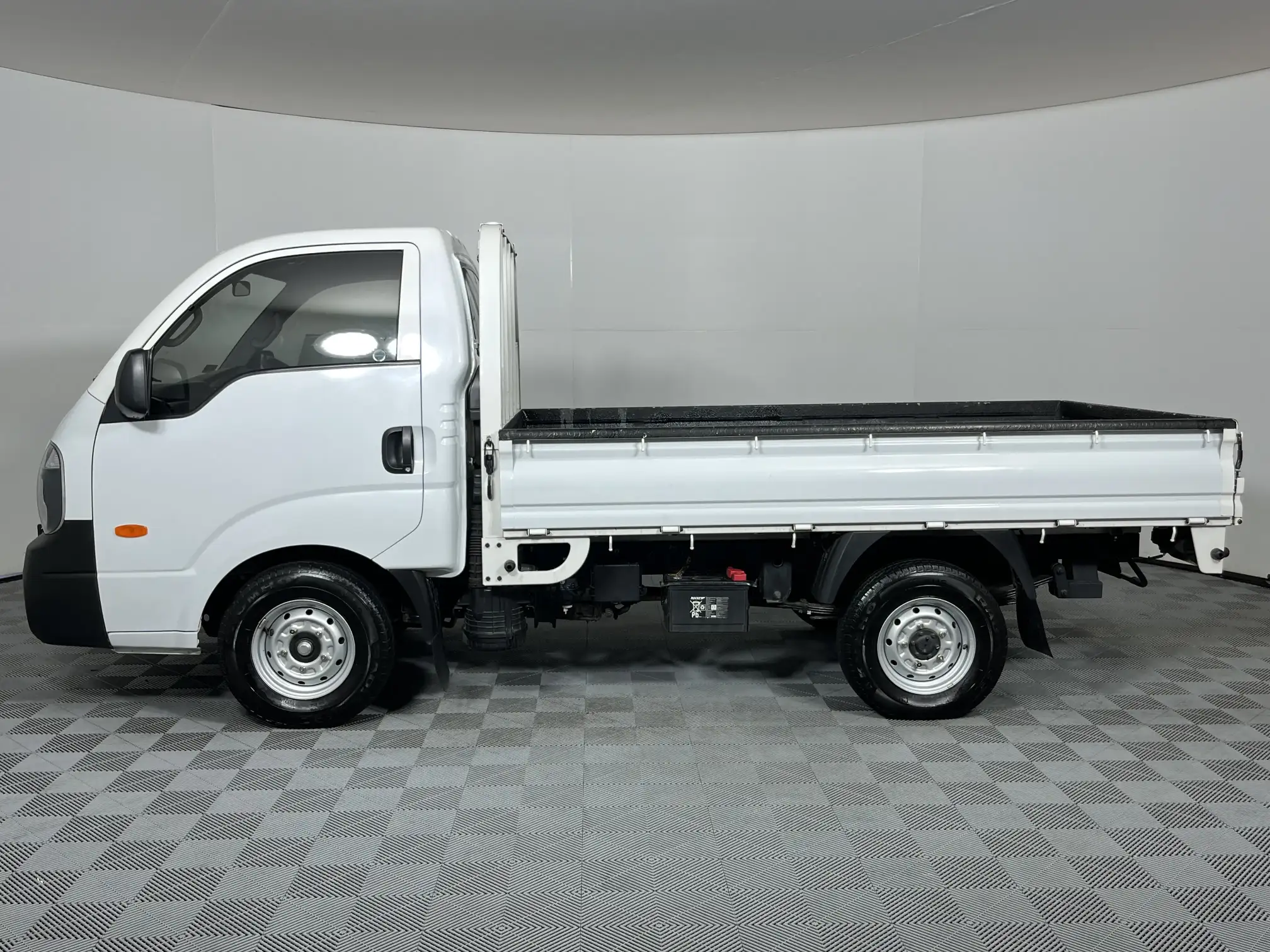 KIA K 2700