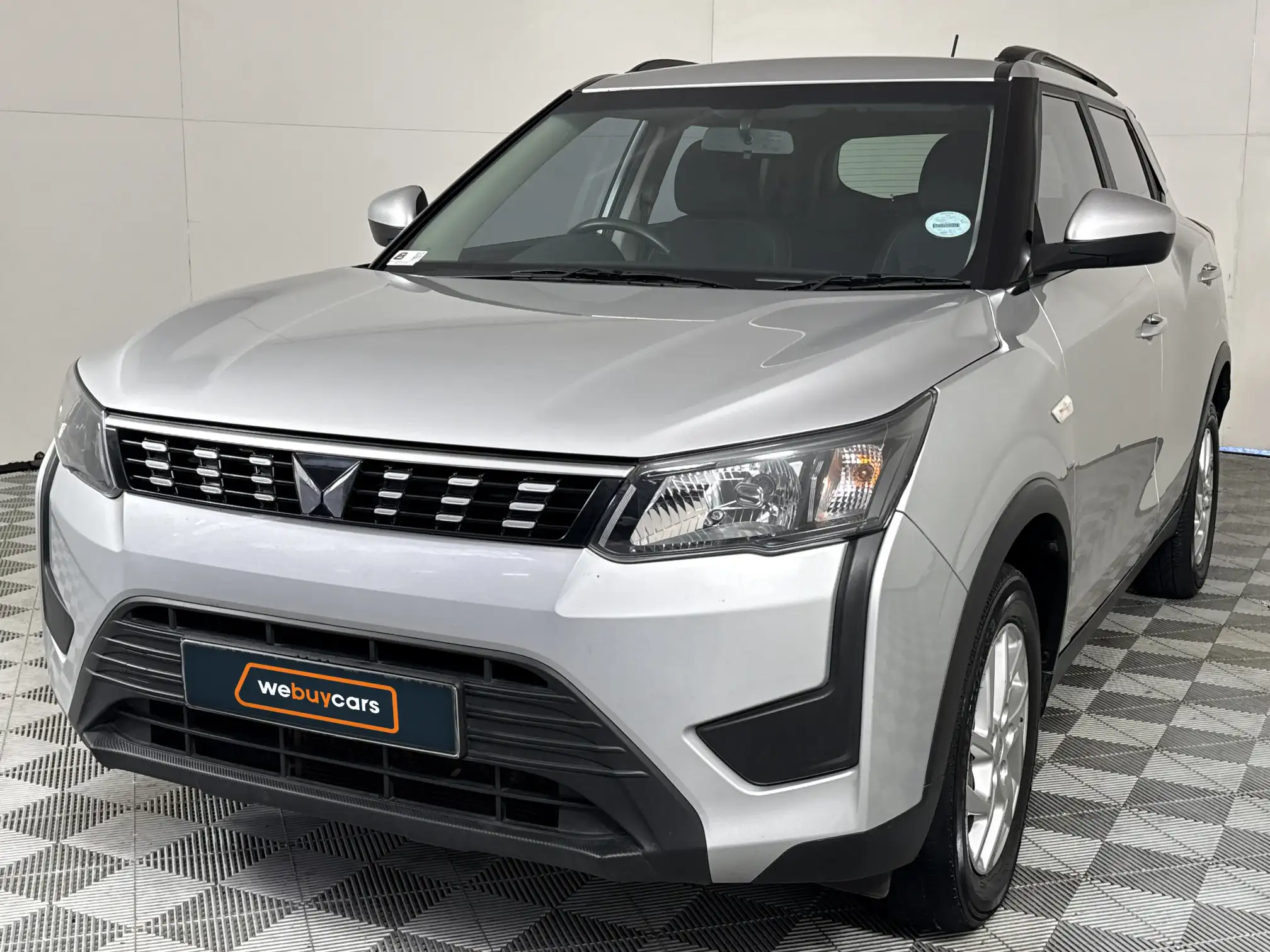 2023 Mahindra Xuv300