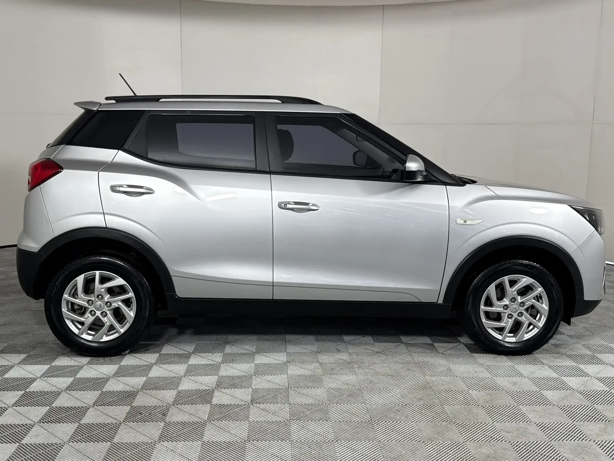 Mahindra Xuv300