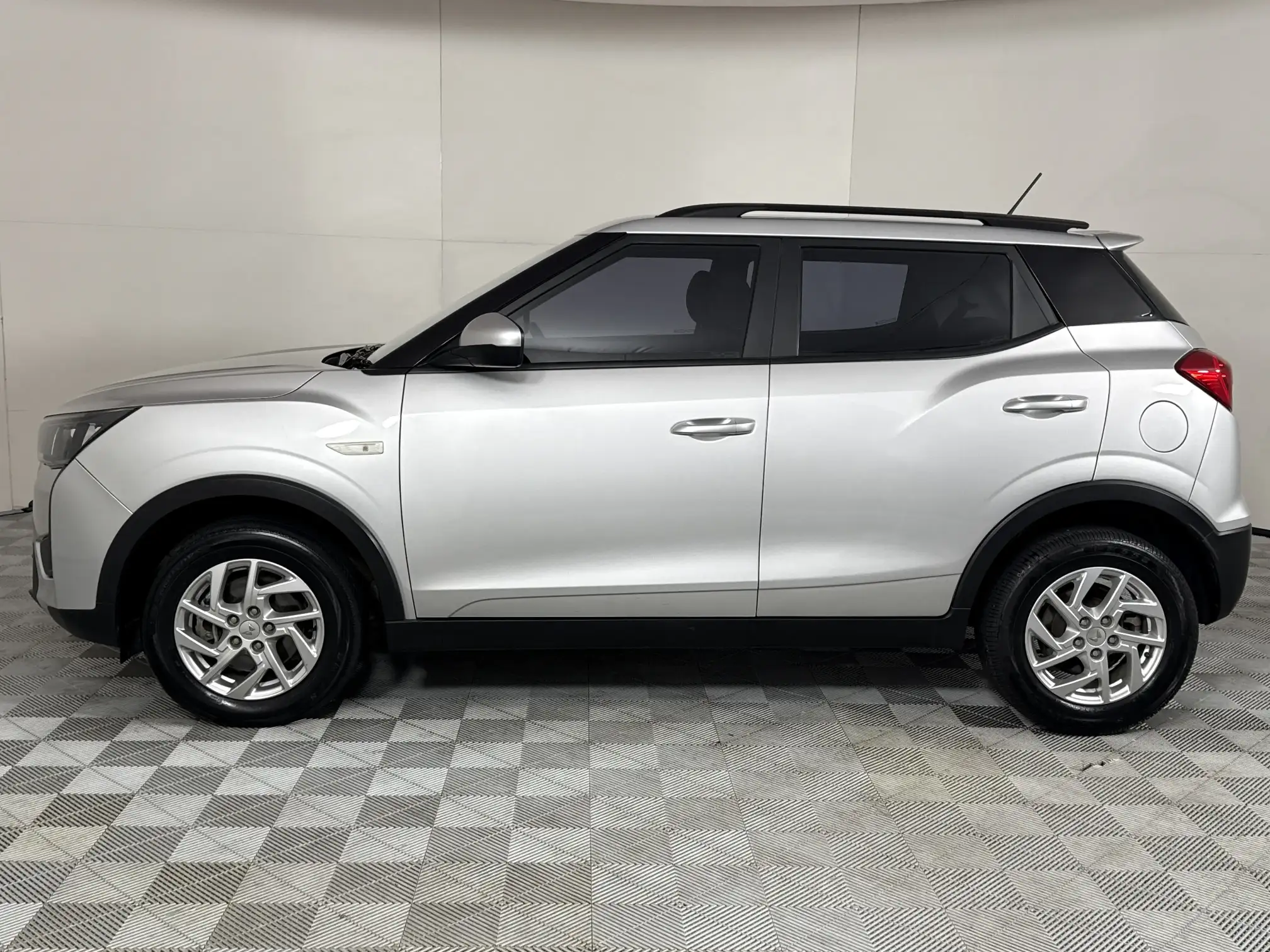 Mahindra Xuv300