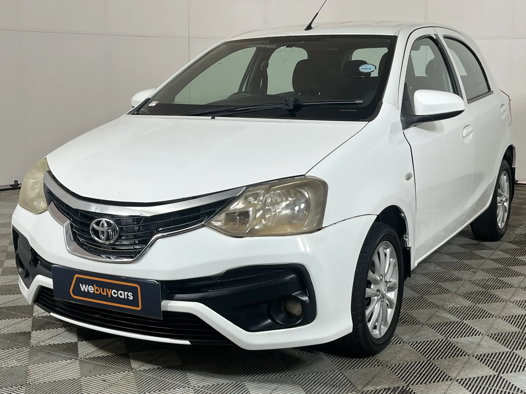 2014 Toyota Etios 1.5 XI 5-Door
