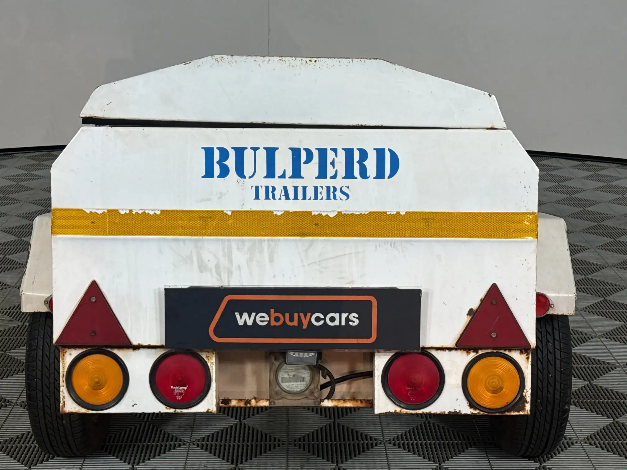 Boer Bull Camping