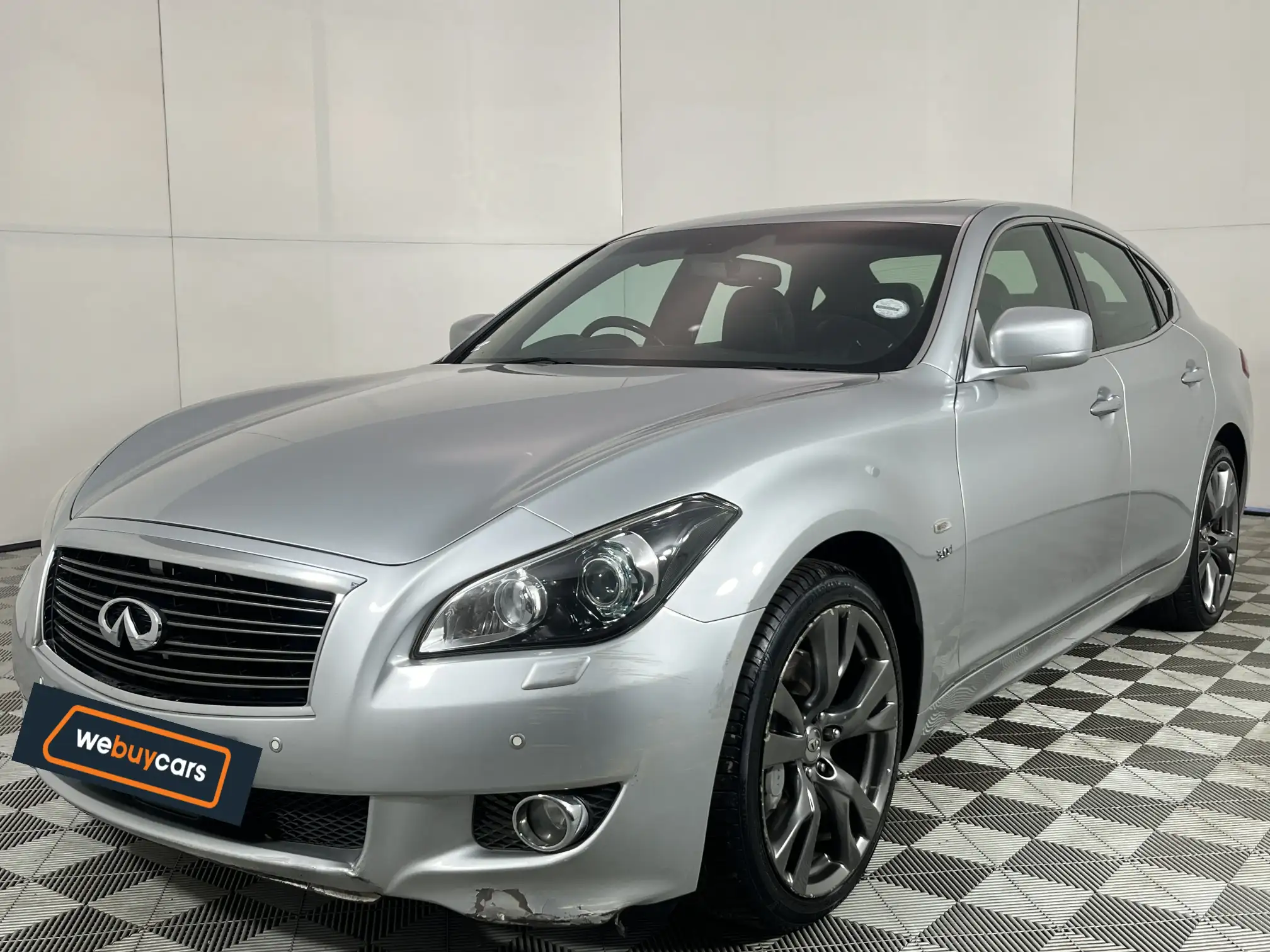 2015 Infiniti M