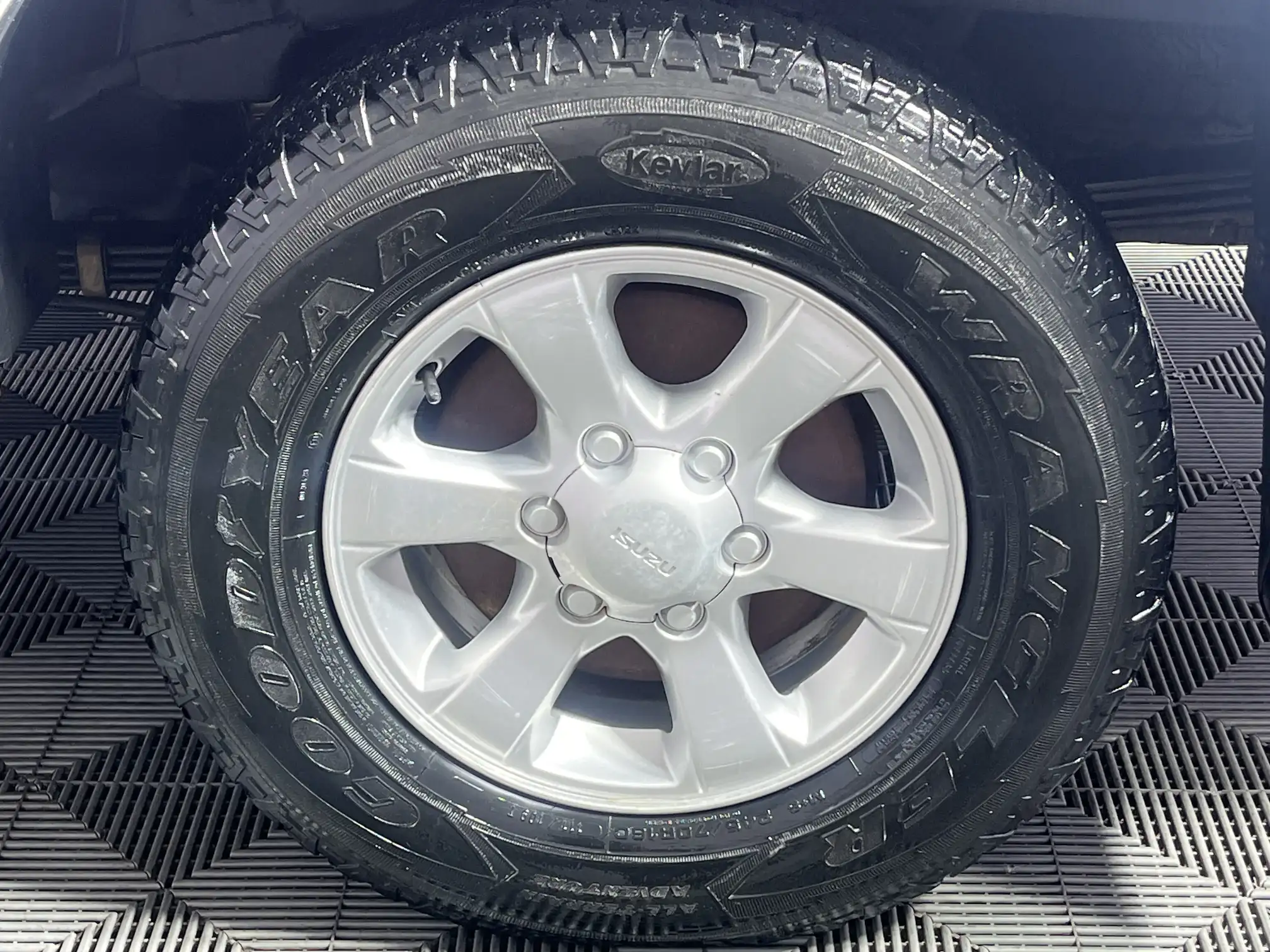 Isuzu D-MAX