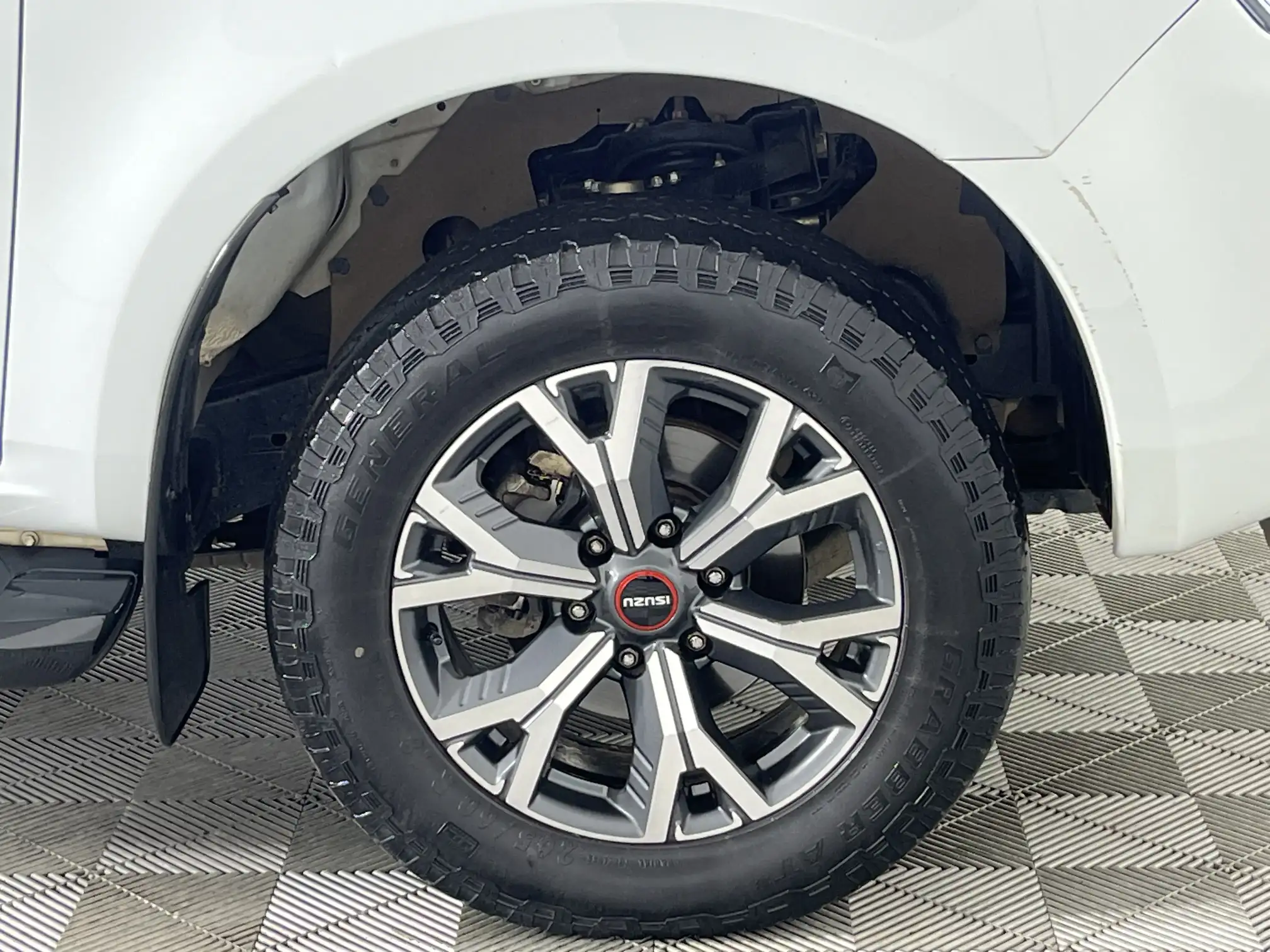 Isuzu D-MAX