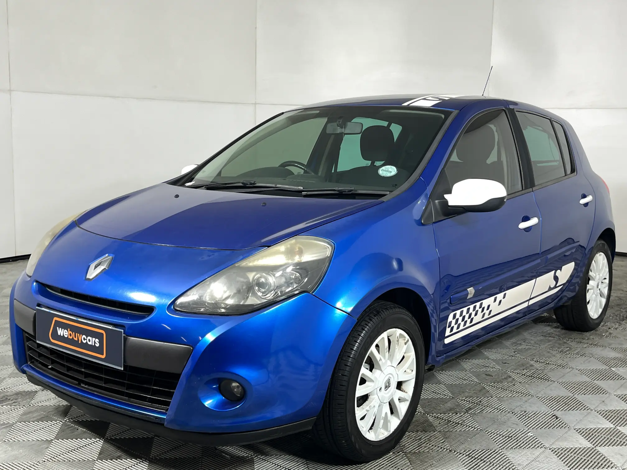 2010 Renault Clio III 1.6 Dynamique 5-Door