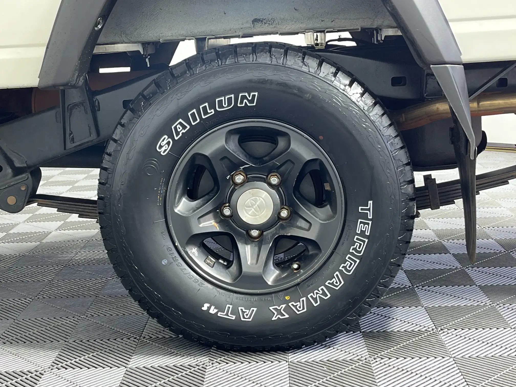 Toyota Land Cruiser