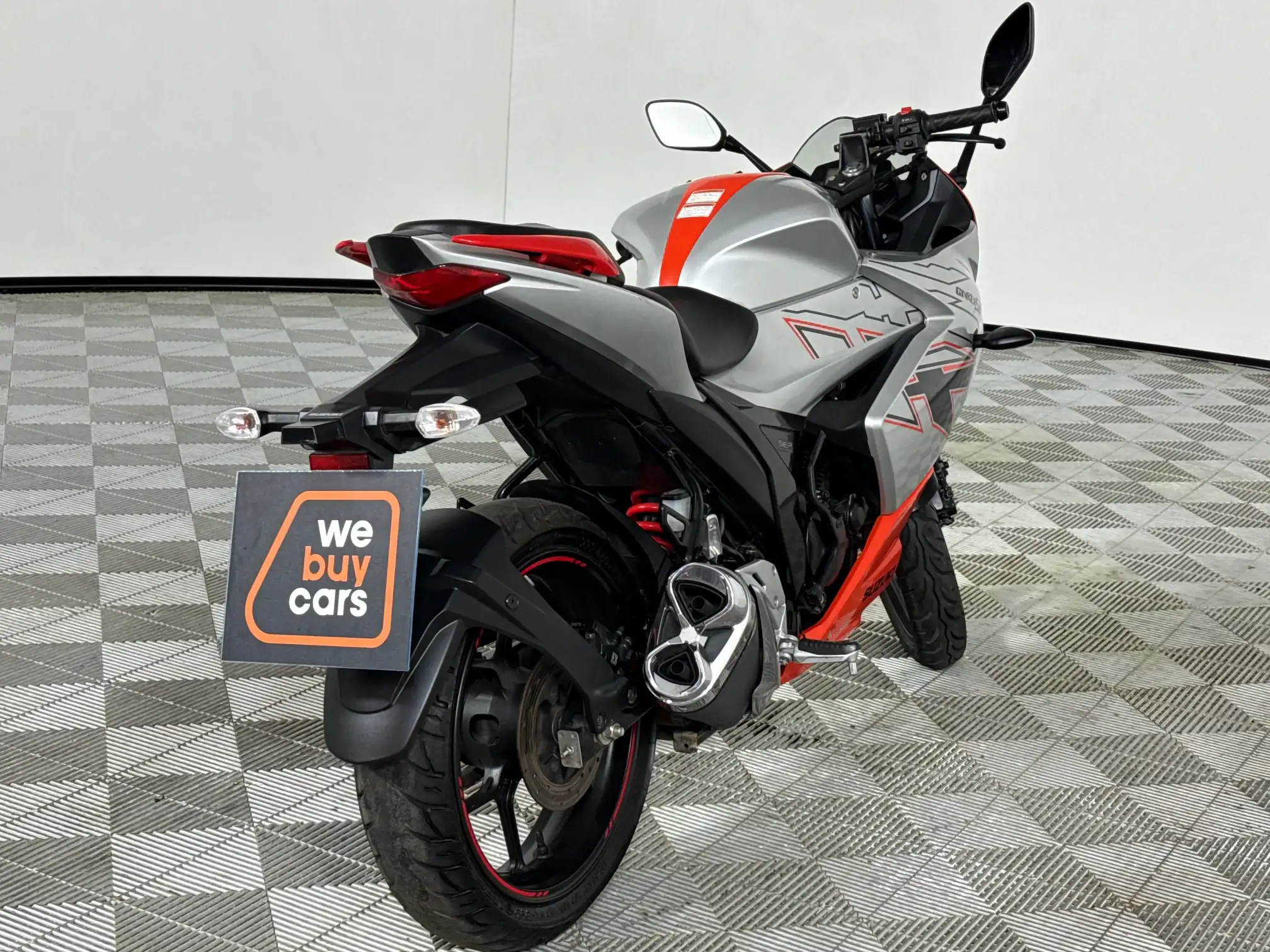 Suzuki GSX