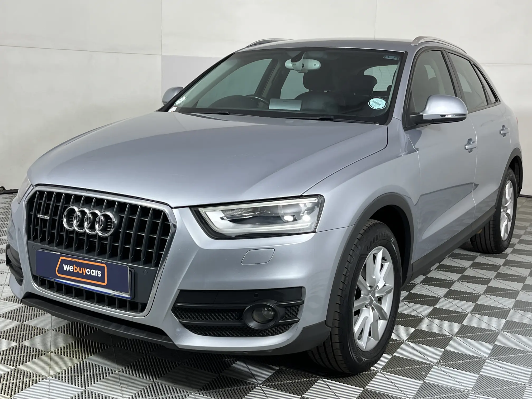 2015 Audi Q3 2.0 TDI quattro S tronic (130 KW)