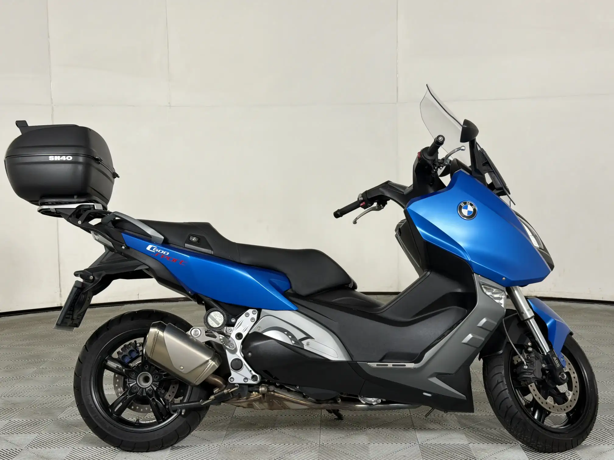 BMW C