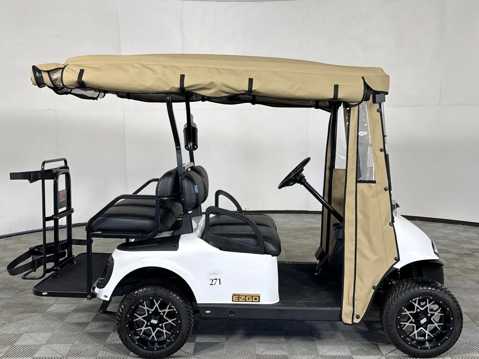 2025 EZ-GO Golf Cart