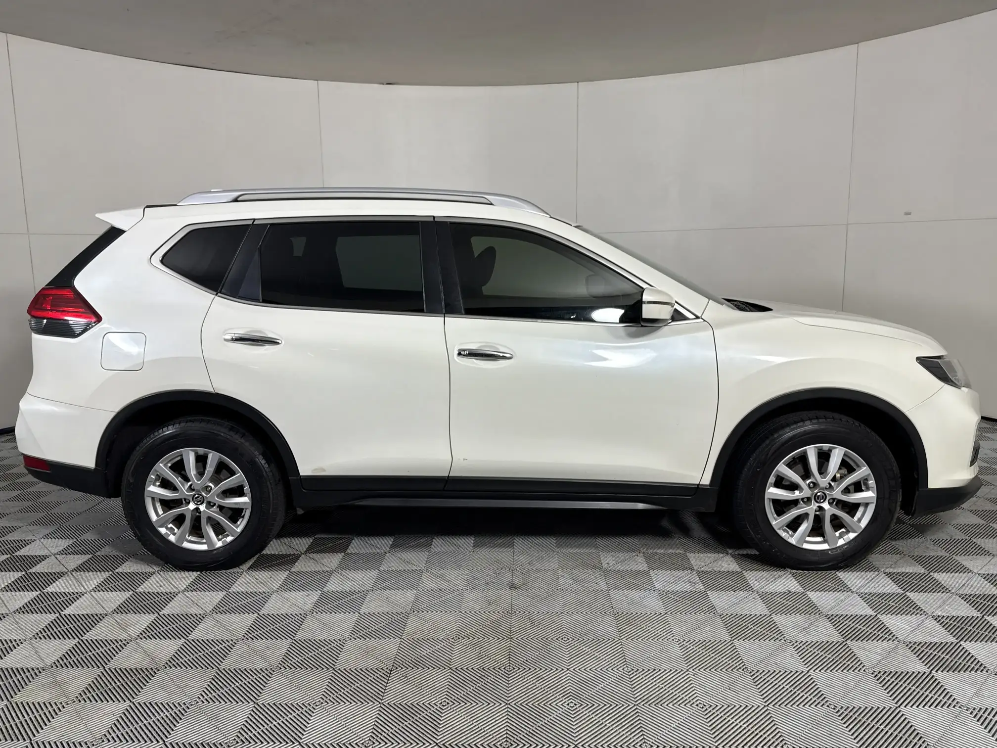 Nissan X Trail