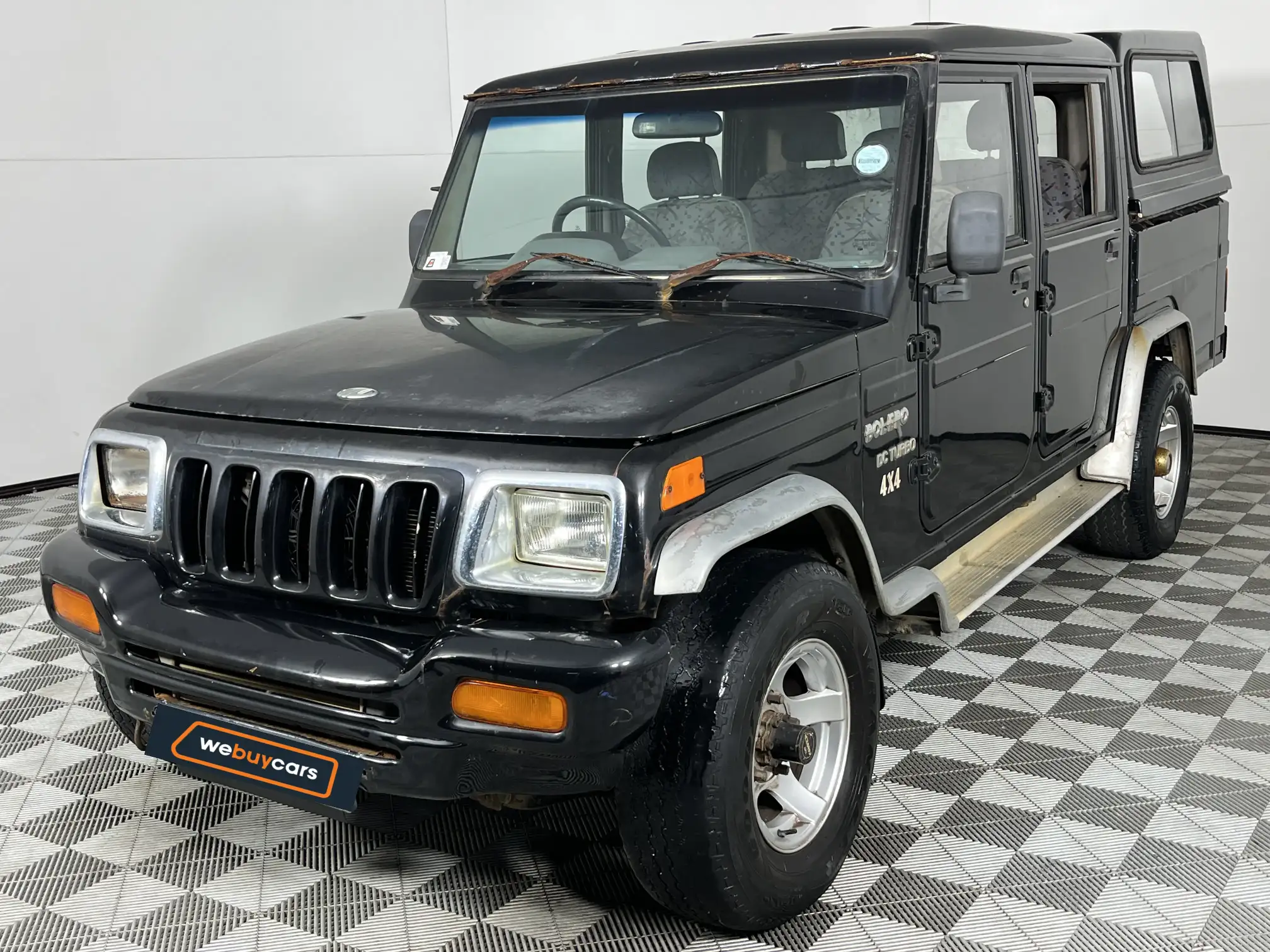 2006 Mahindra Bolero