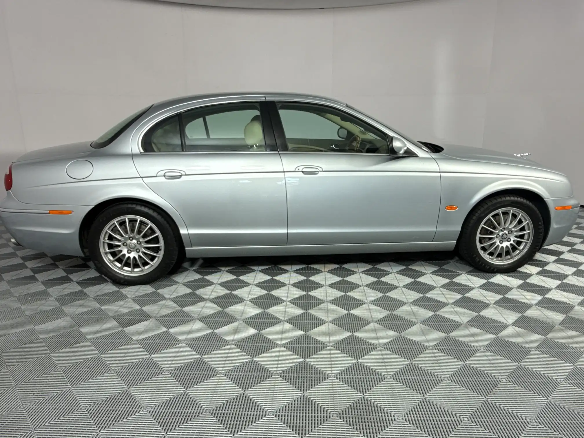 Jaguar S-Type