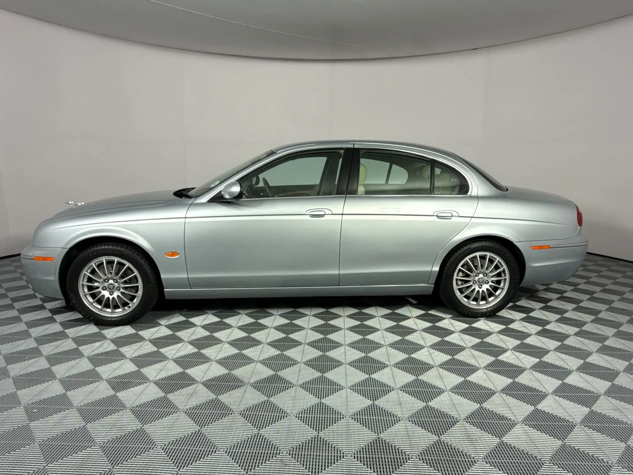Jaguar S-Type
