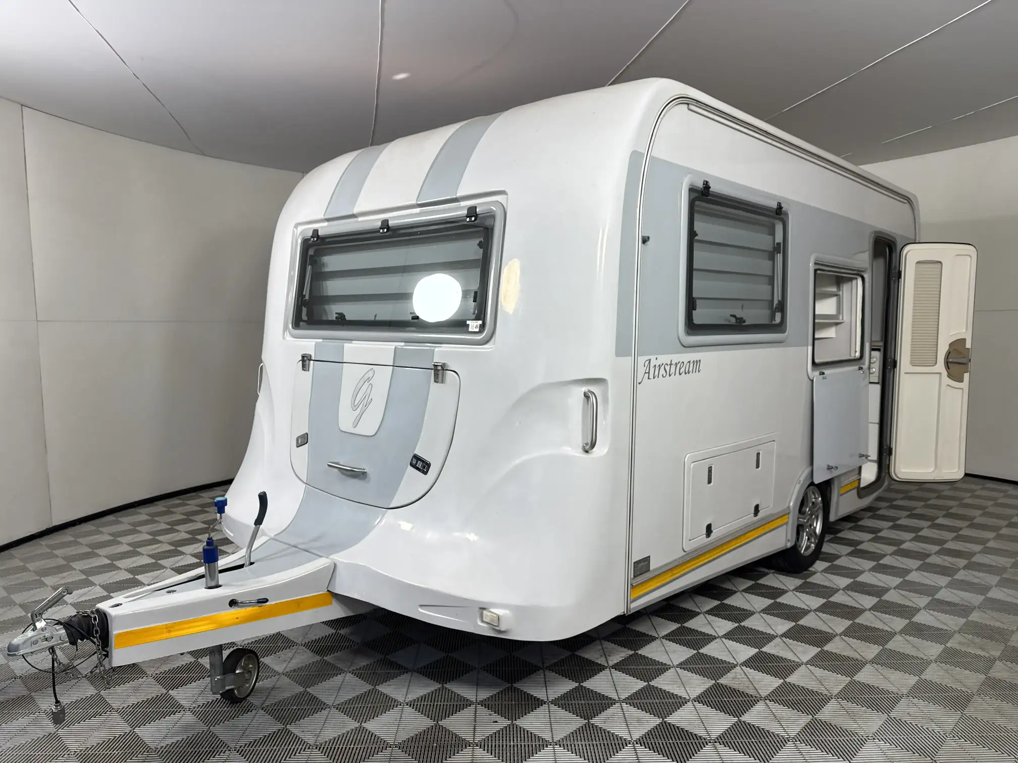 2025 Custom Campers PTY Ltd Airflow