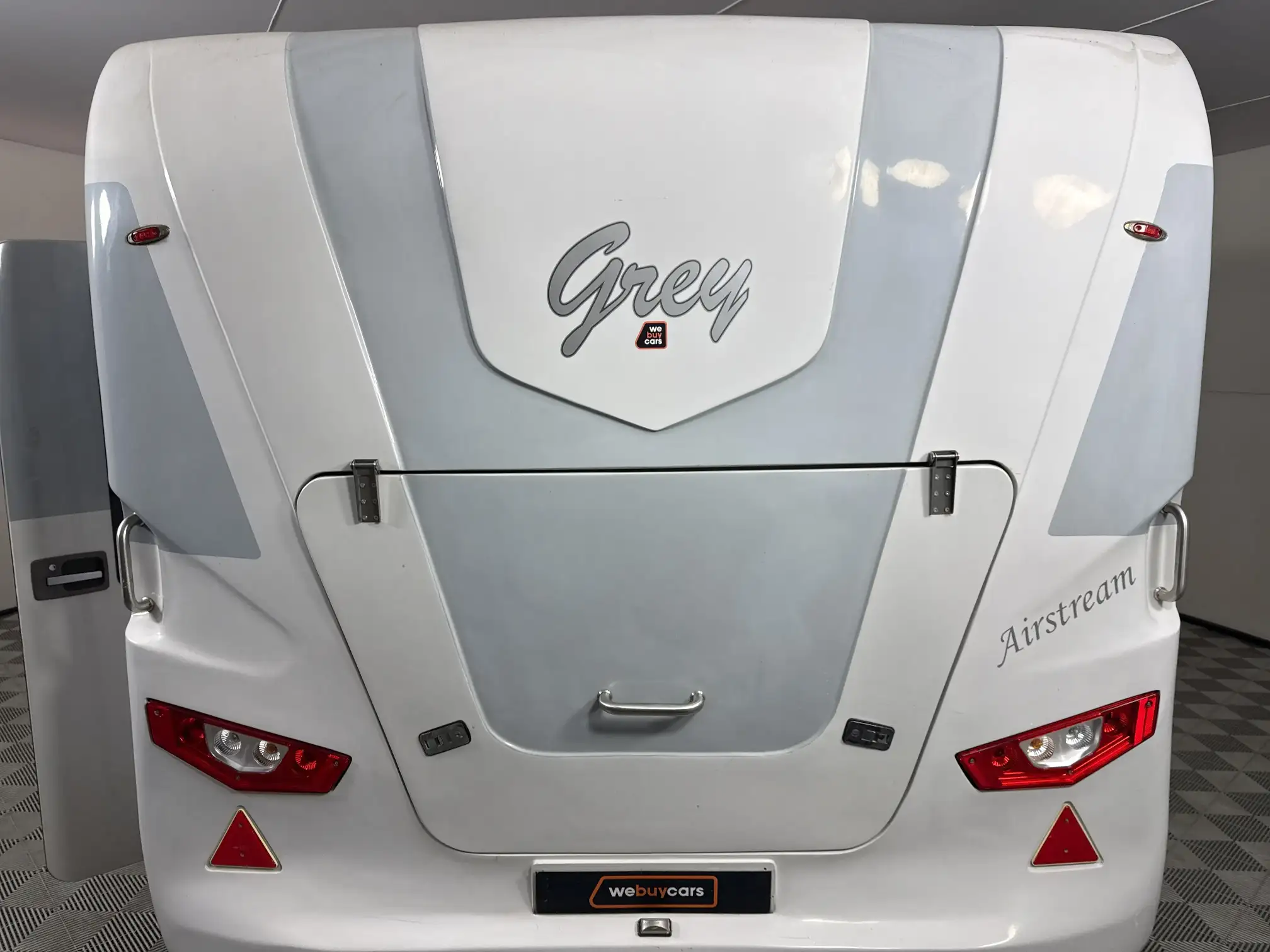 Custom Campers PTY Ltd Airflow
