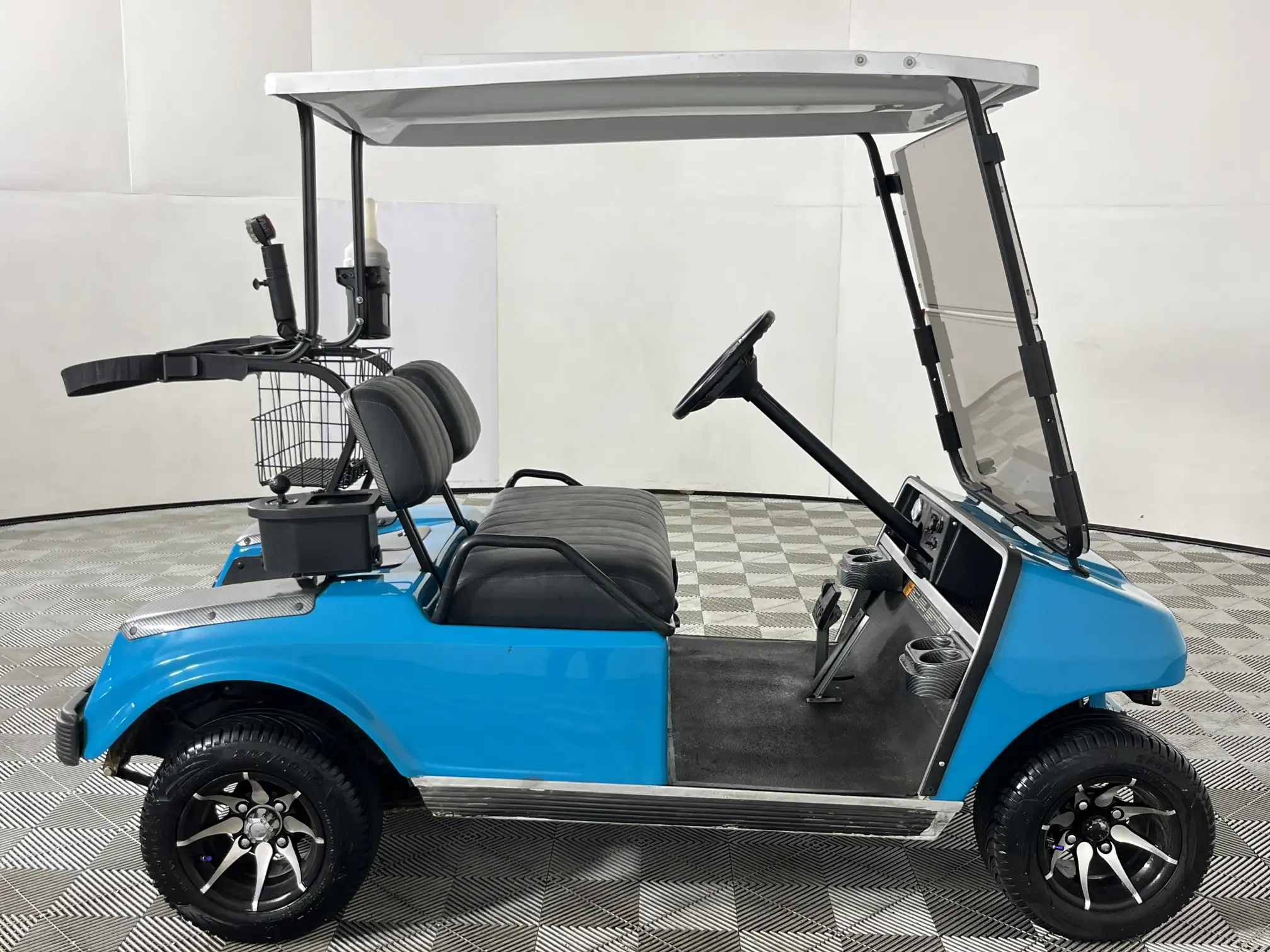 2005 ClubCar Golf Cart