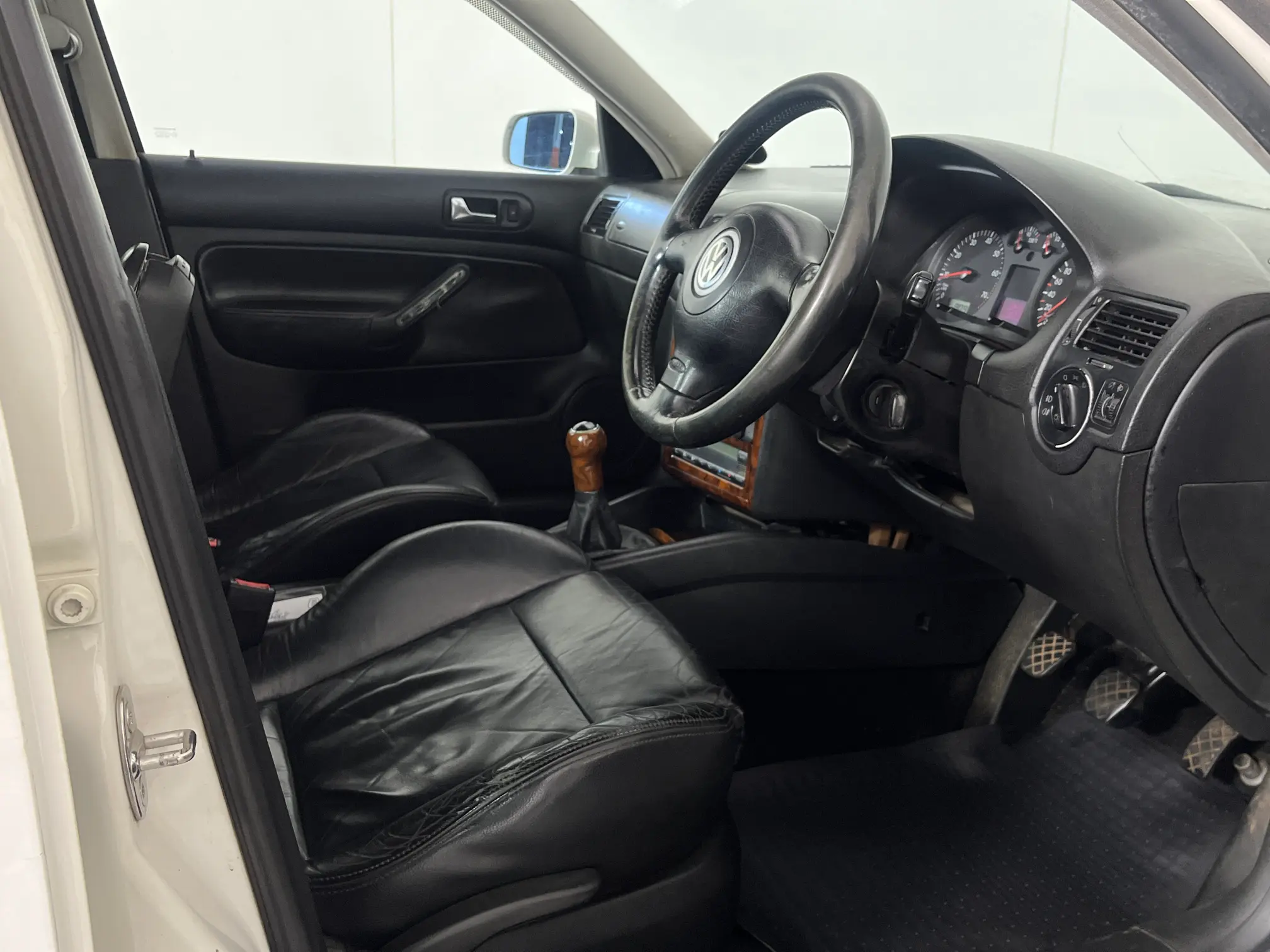 Used 2000 Volkswagen Jetta 4 2.3 V5 for sale WeBuyCars