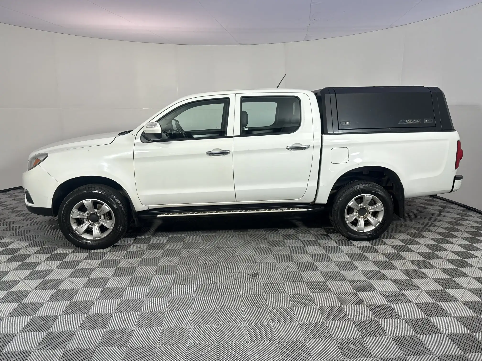 JAC T6