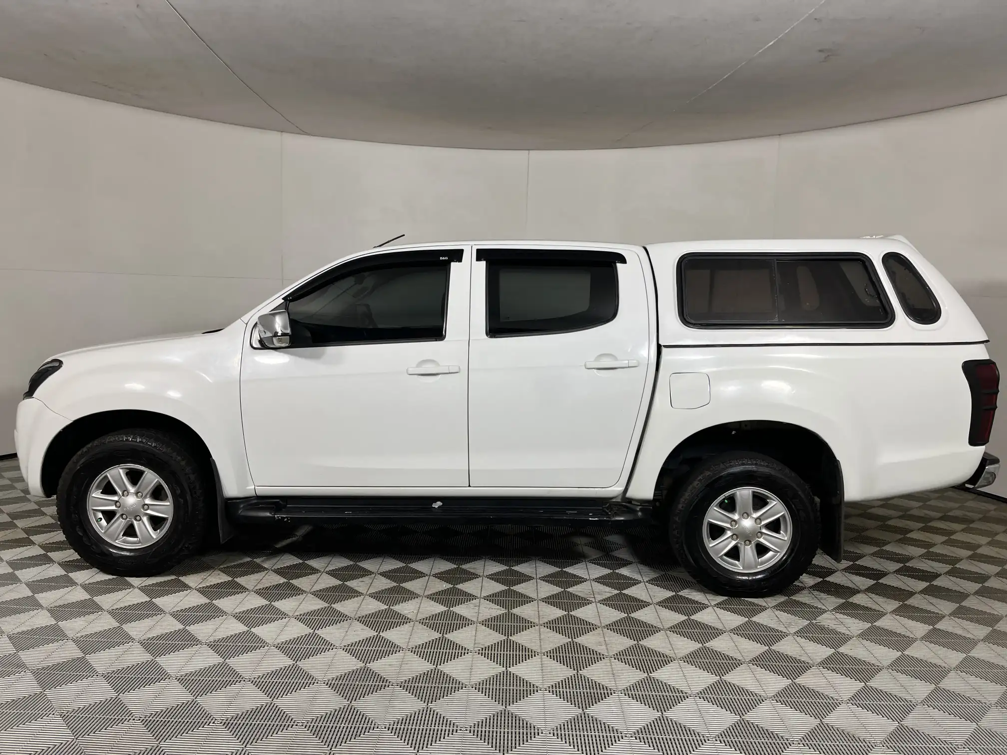 Isuzu KB