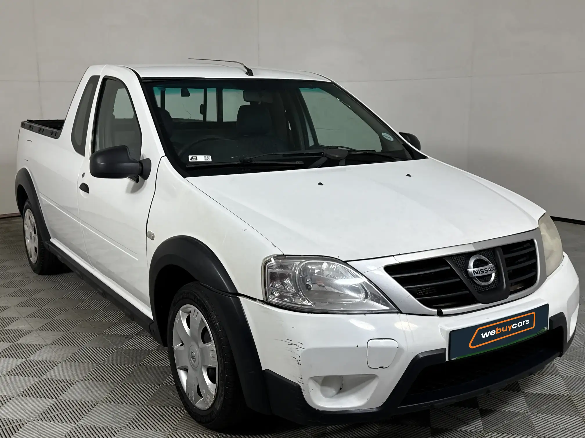 Nissan NP200