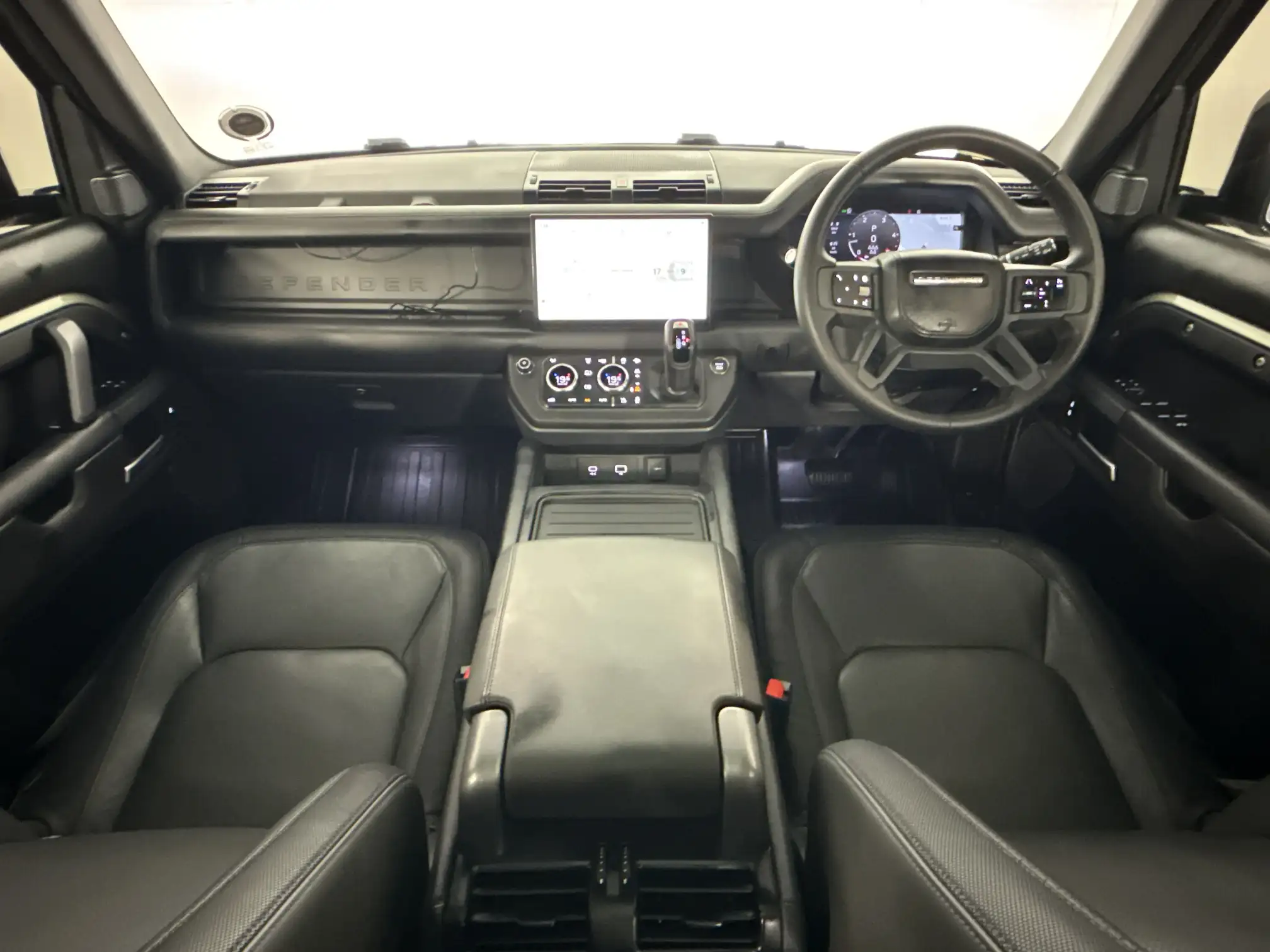 Land Rover Defender 110
