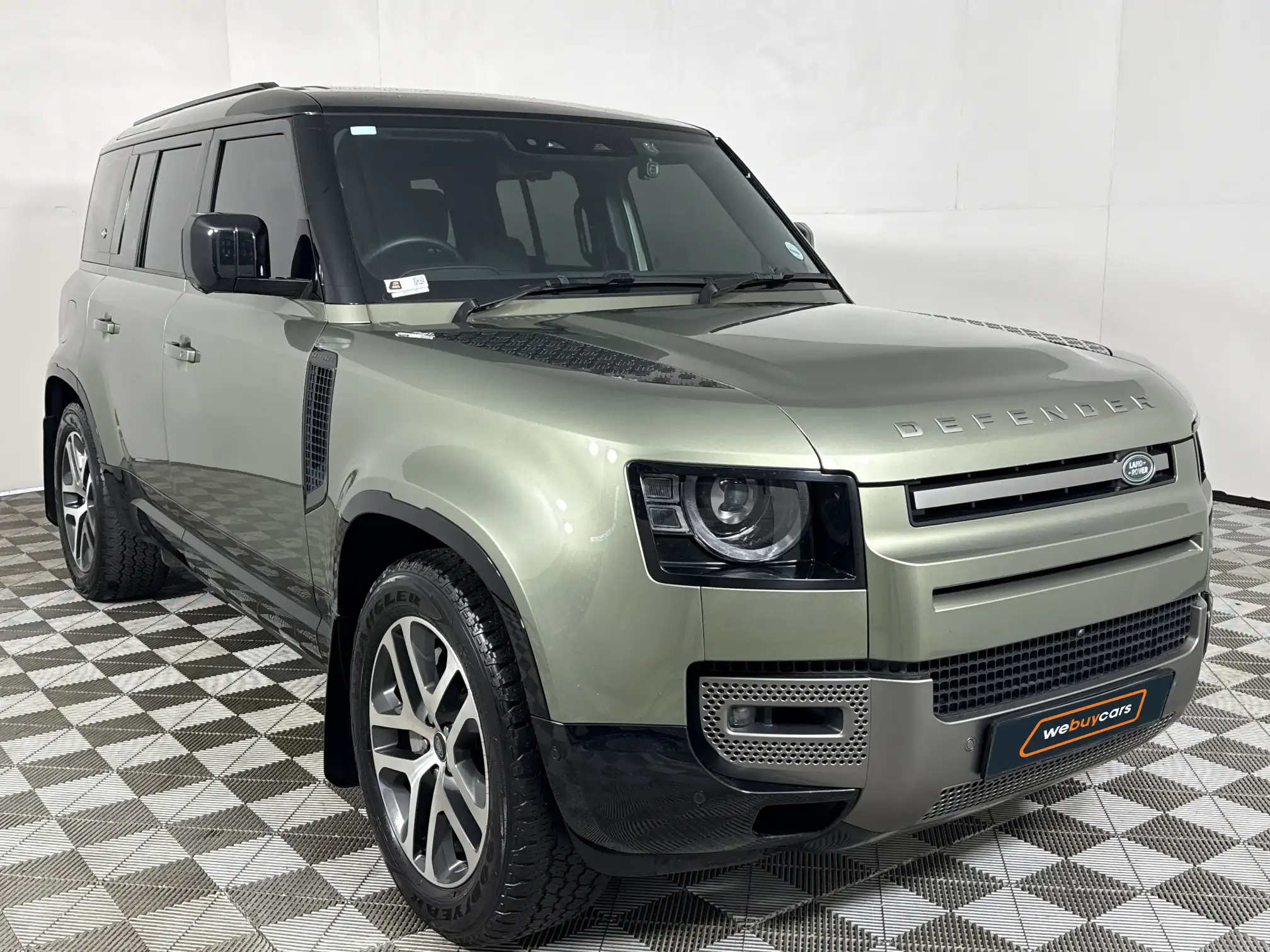 Land Rover Defender 110