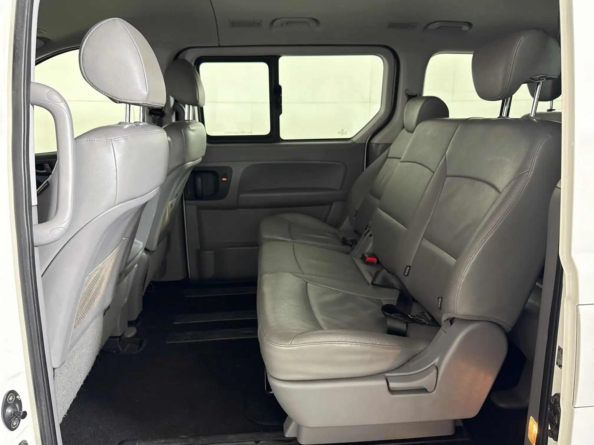 Hyundai H-1
