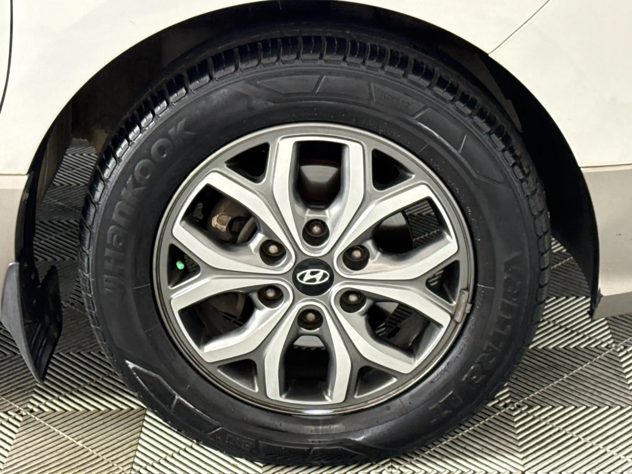 Hyundai H-1