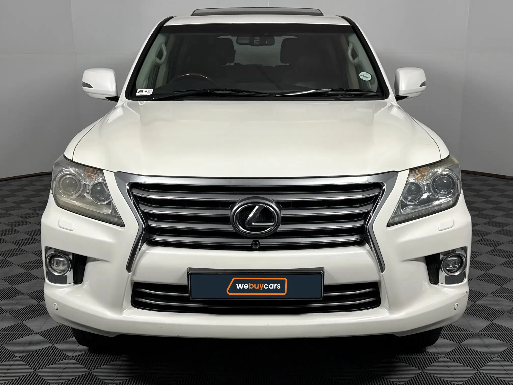 Lexus LX