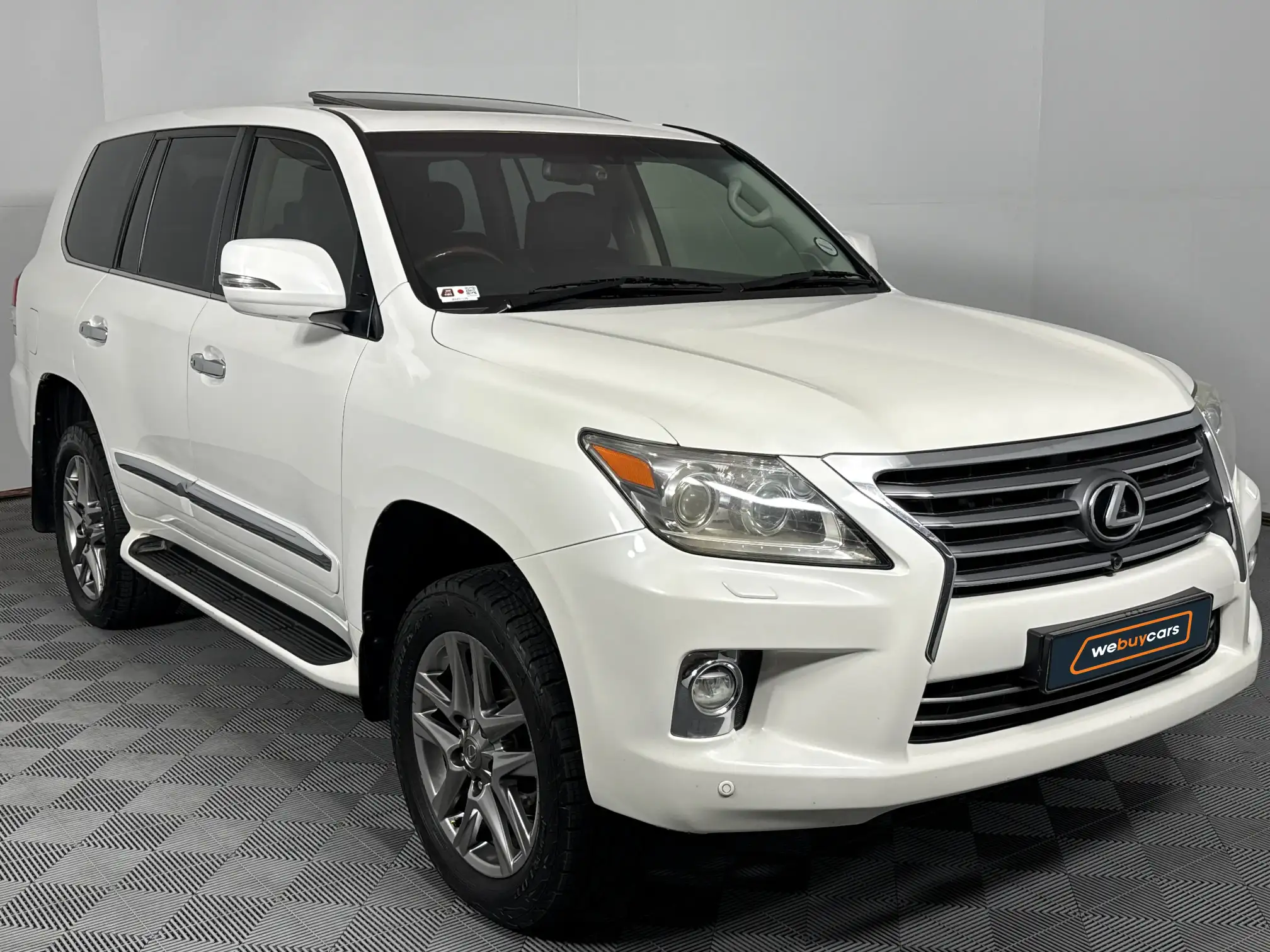 Lexus LX
