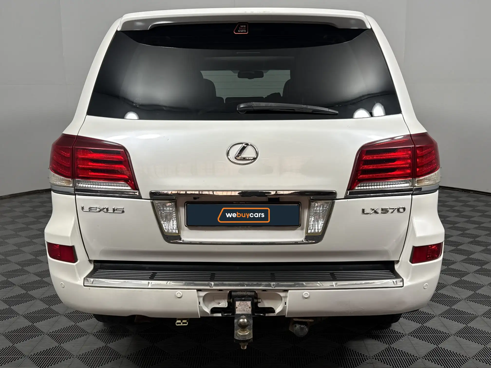 Lexus LX