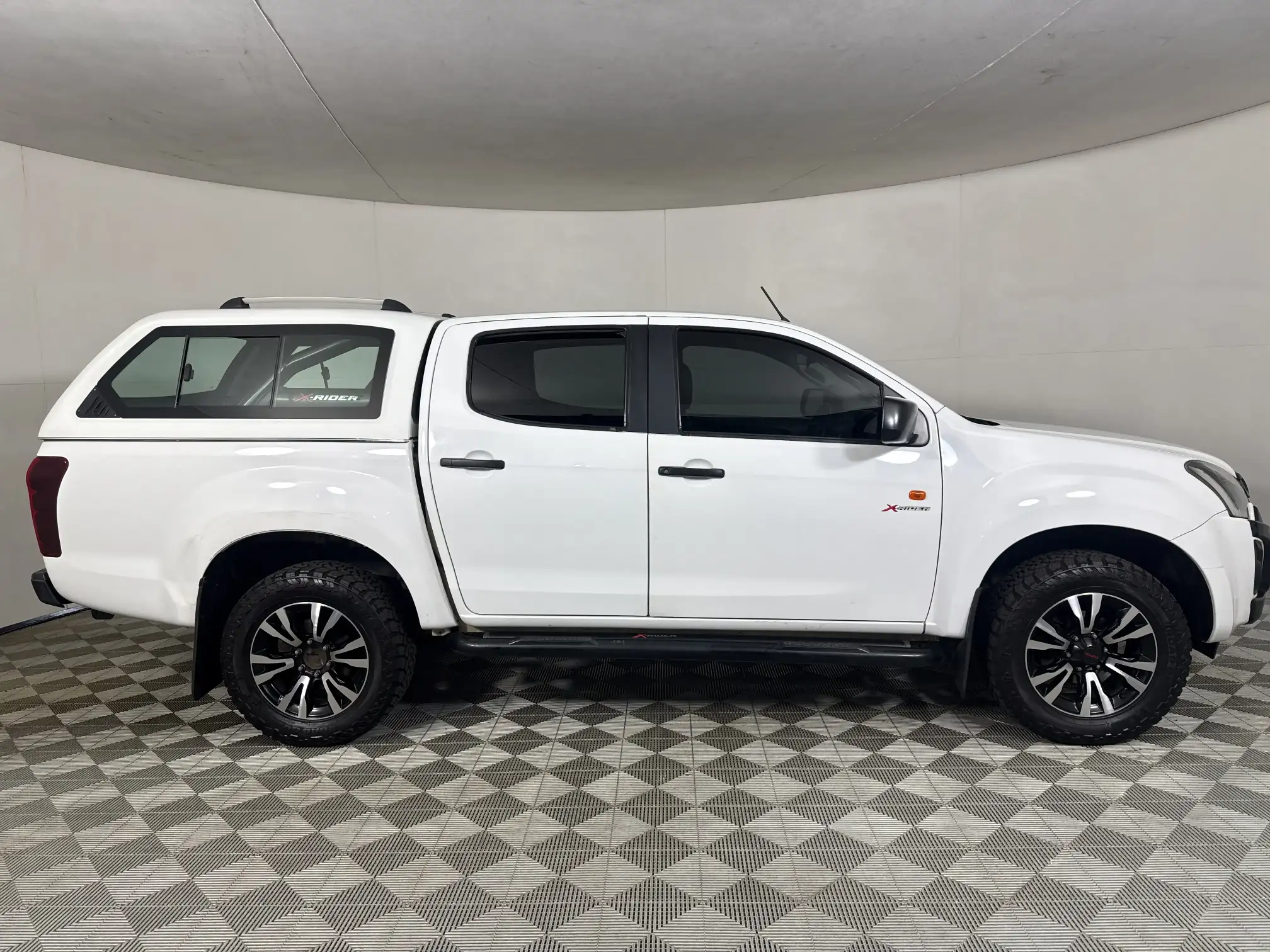Isuzu D-MAX