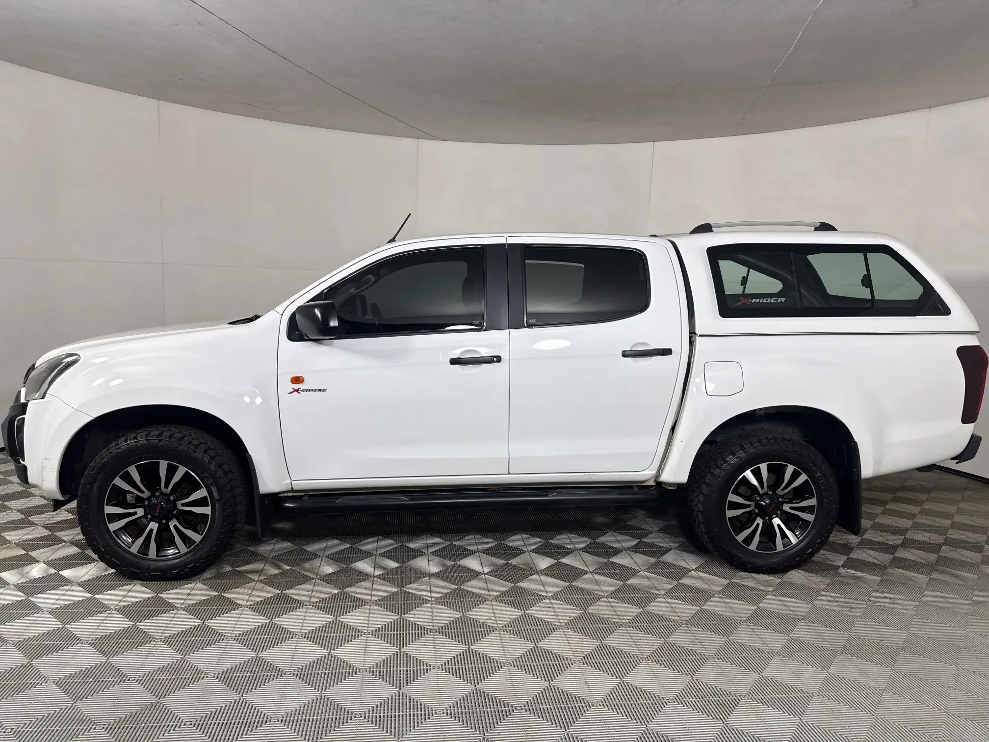 Isuzu D-MAX