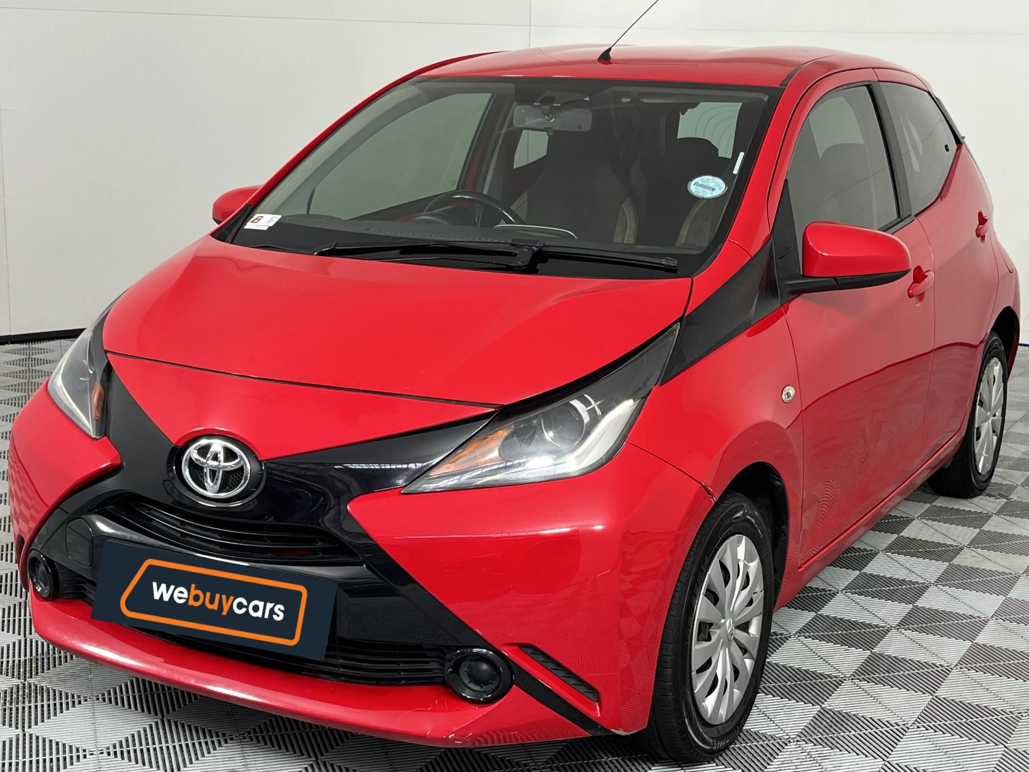 Toyota Aygo 1.0 (5 Door)