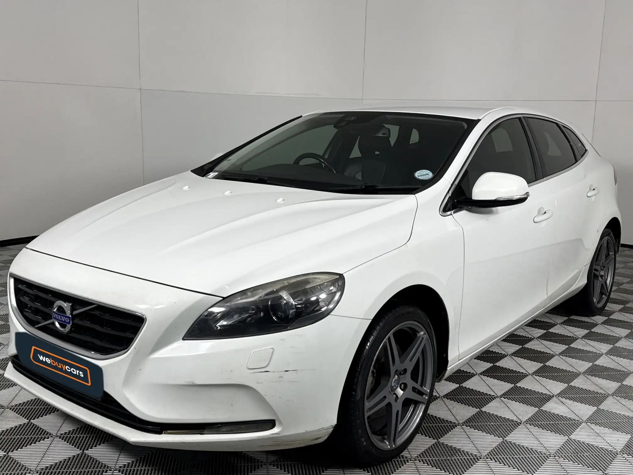 2014 Volvo V40