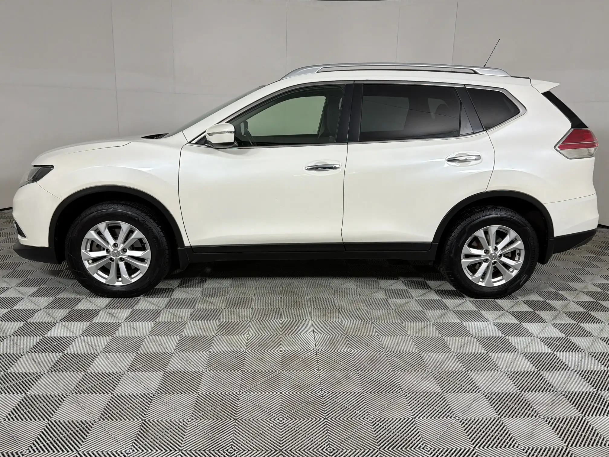 Nissan X Trail