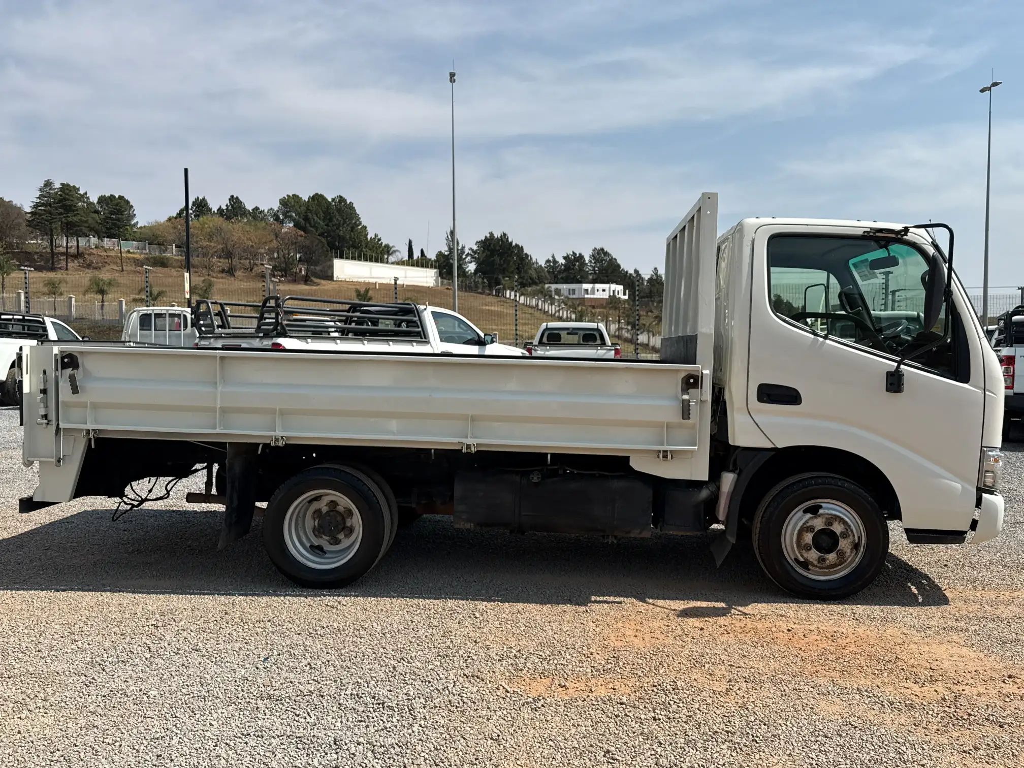Hino 200 Series