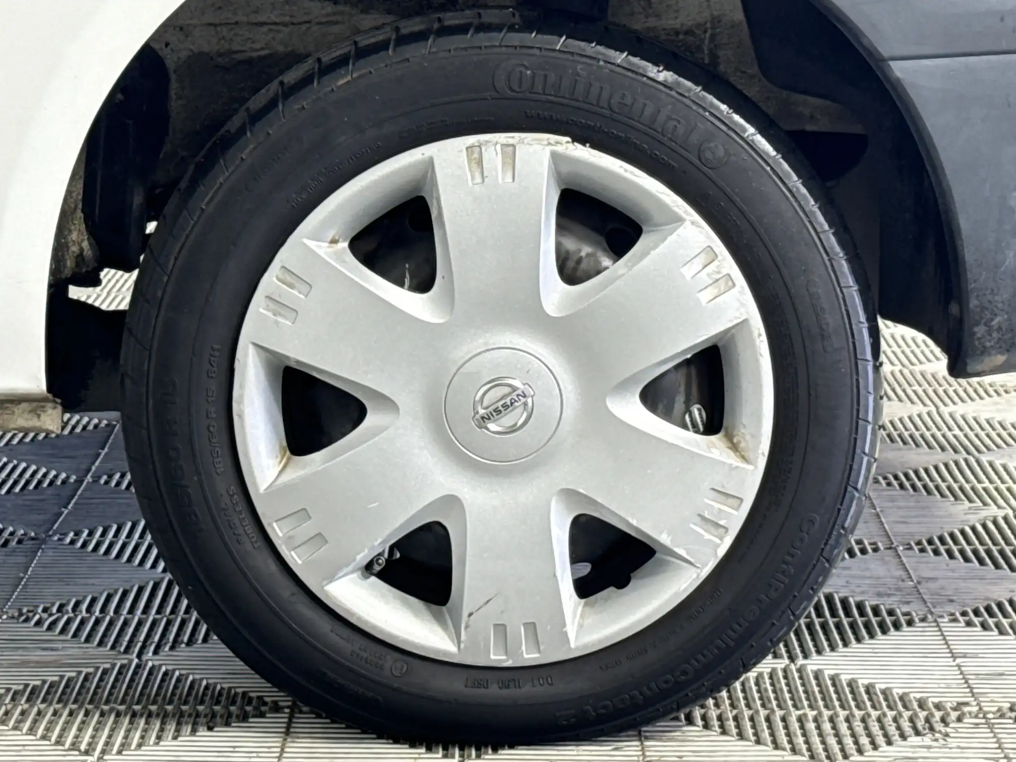Nissan NP200