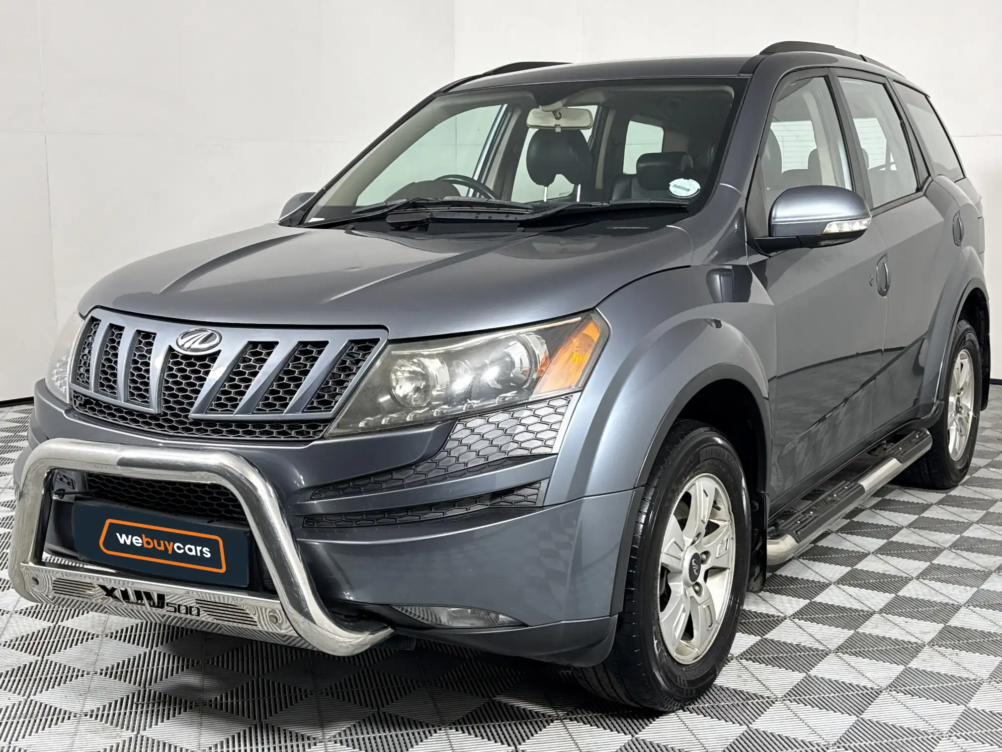 2015 Mahindra XUV